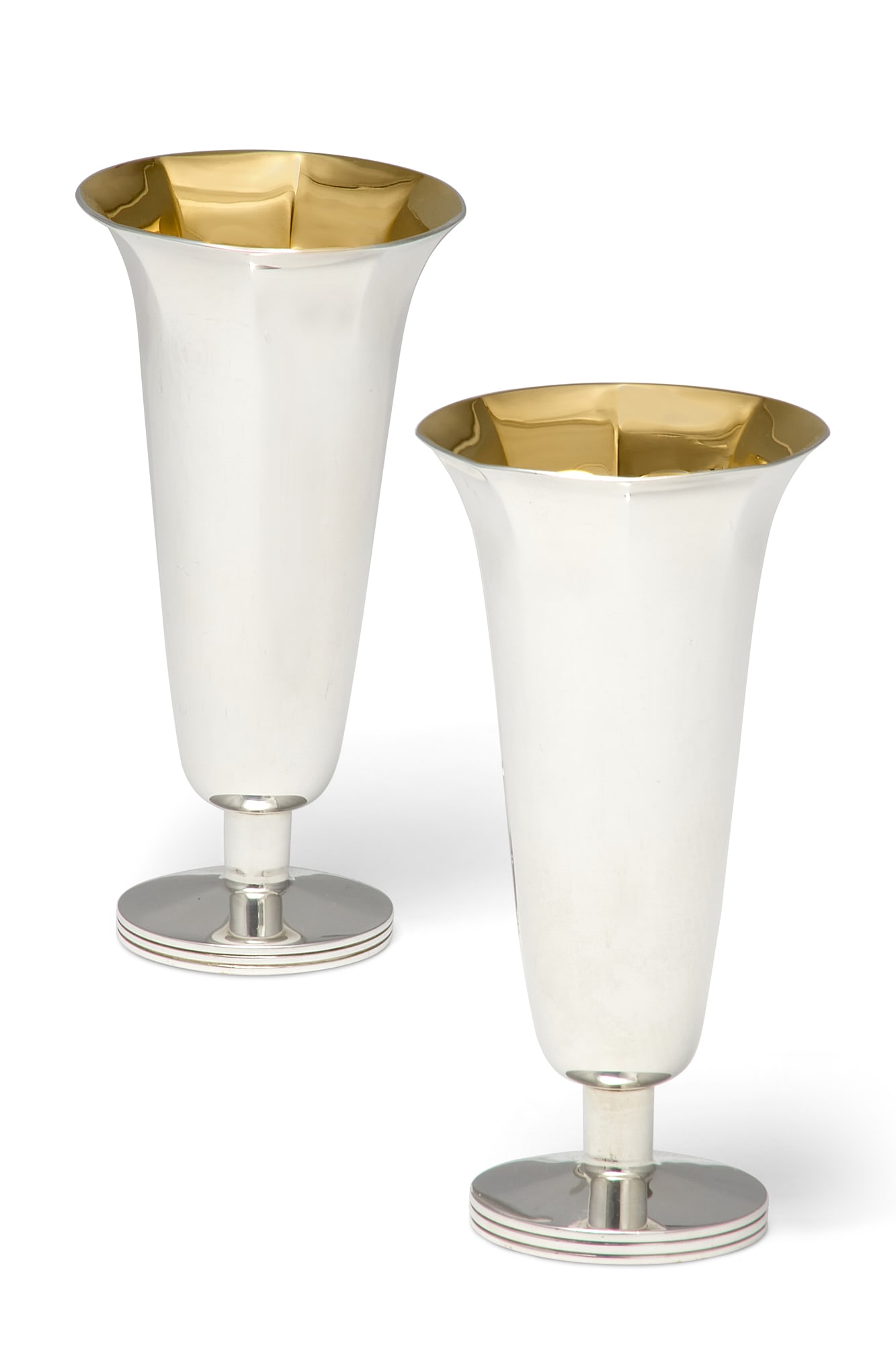 A pair of Bvlgari sterling silver trumpet vases (1 of 4)