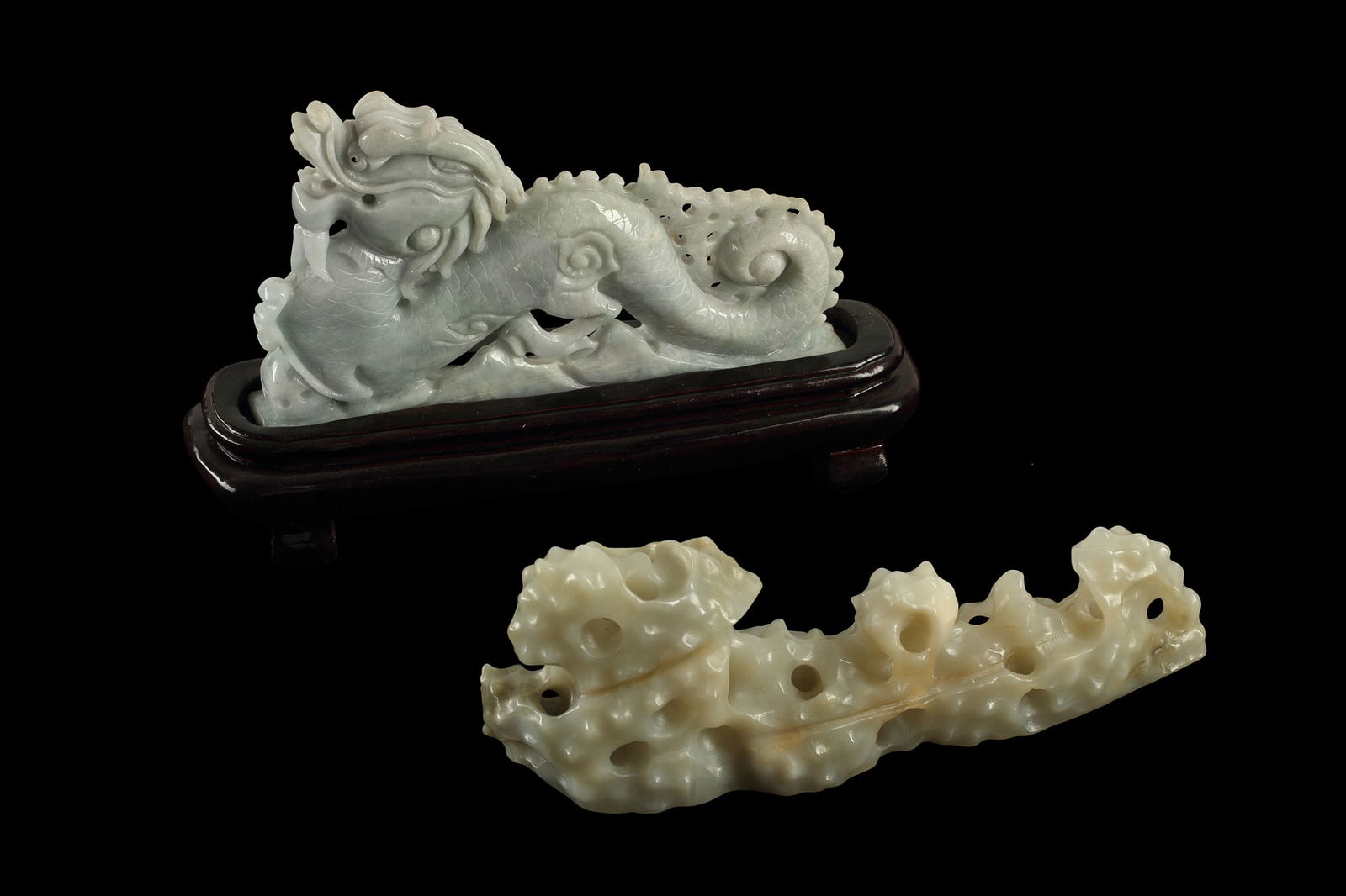 Two Chinese carved jade decorations (1 of 1)