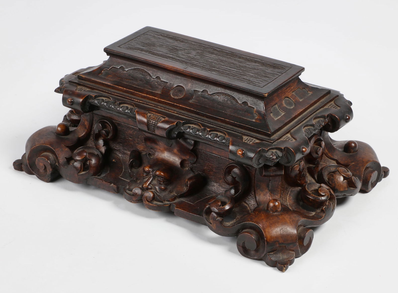 An Italian Baroque style wood carved table box (1 of 3)