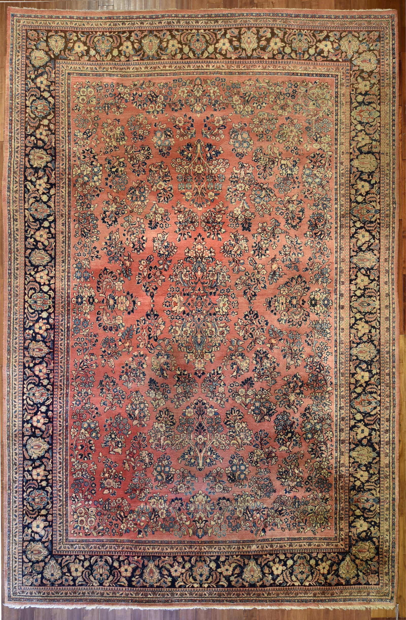 A Sarouk rug, Central Persia, mid 20th century: A Sarouk rug Central Persia mid 20th century approximately 15ft 4in x 10ft 3in (469x313cm)