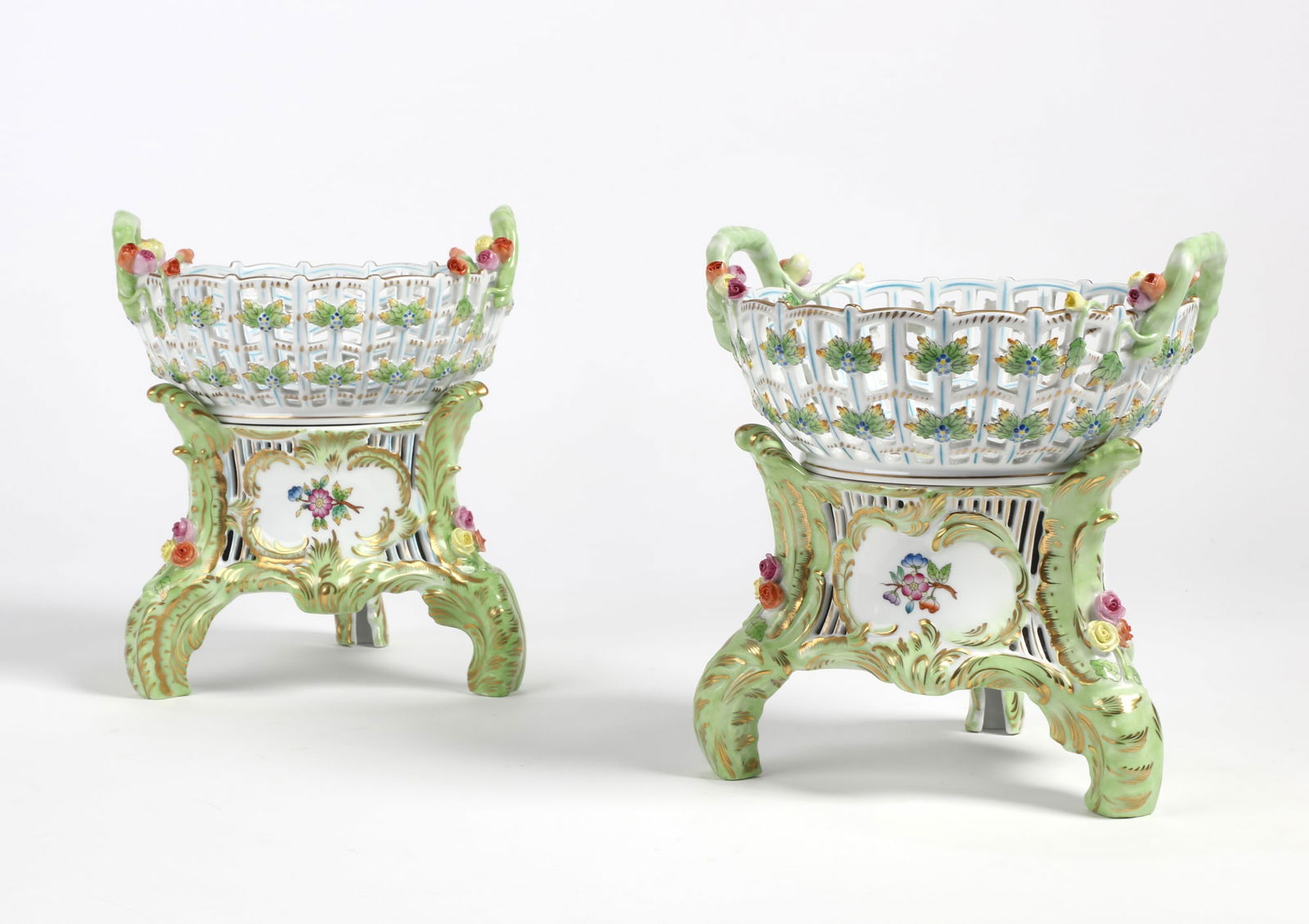 A pair of Herend porcelain baskets (1 of 5)