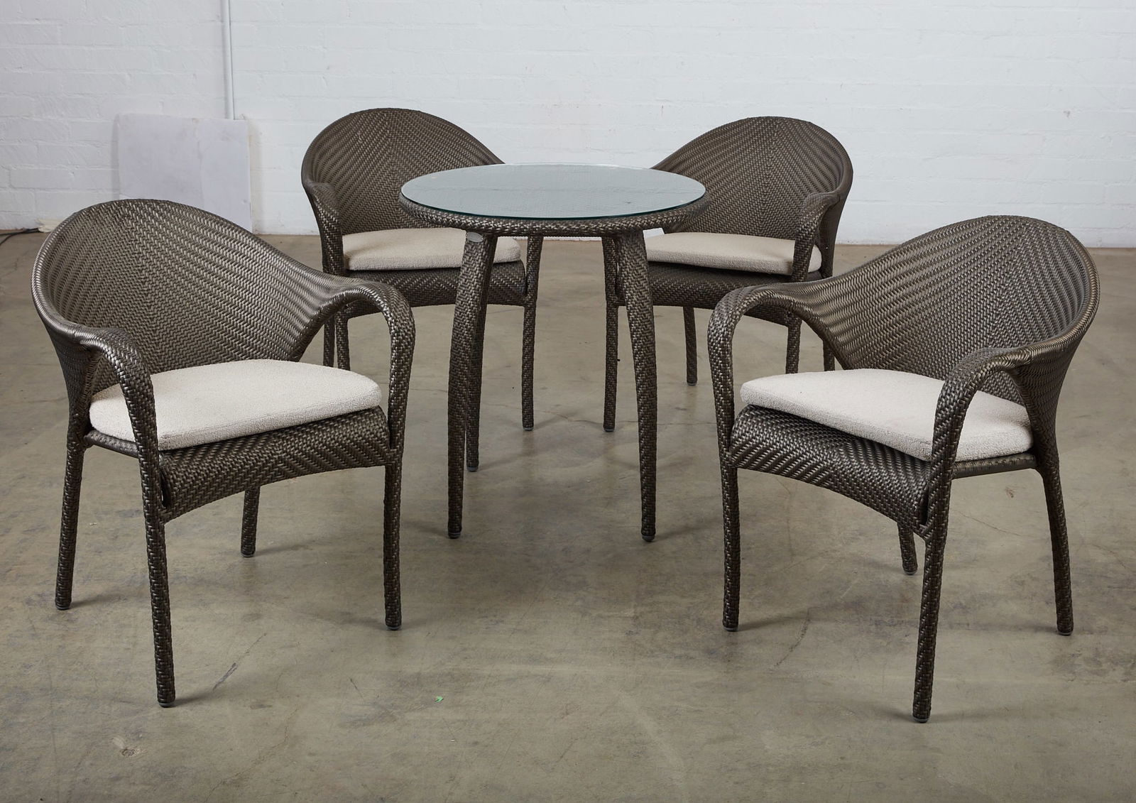 A Richard Frinier for Dedon patio dining suite (1 of 9)