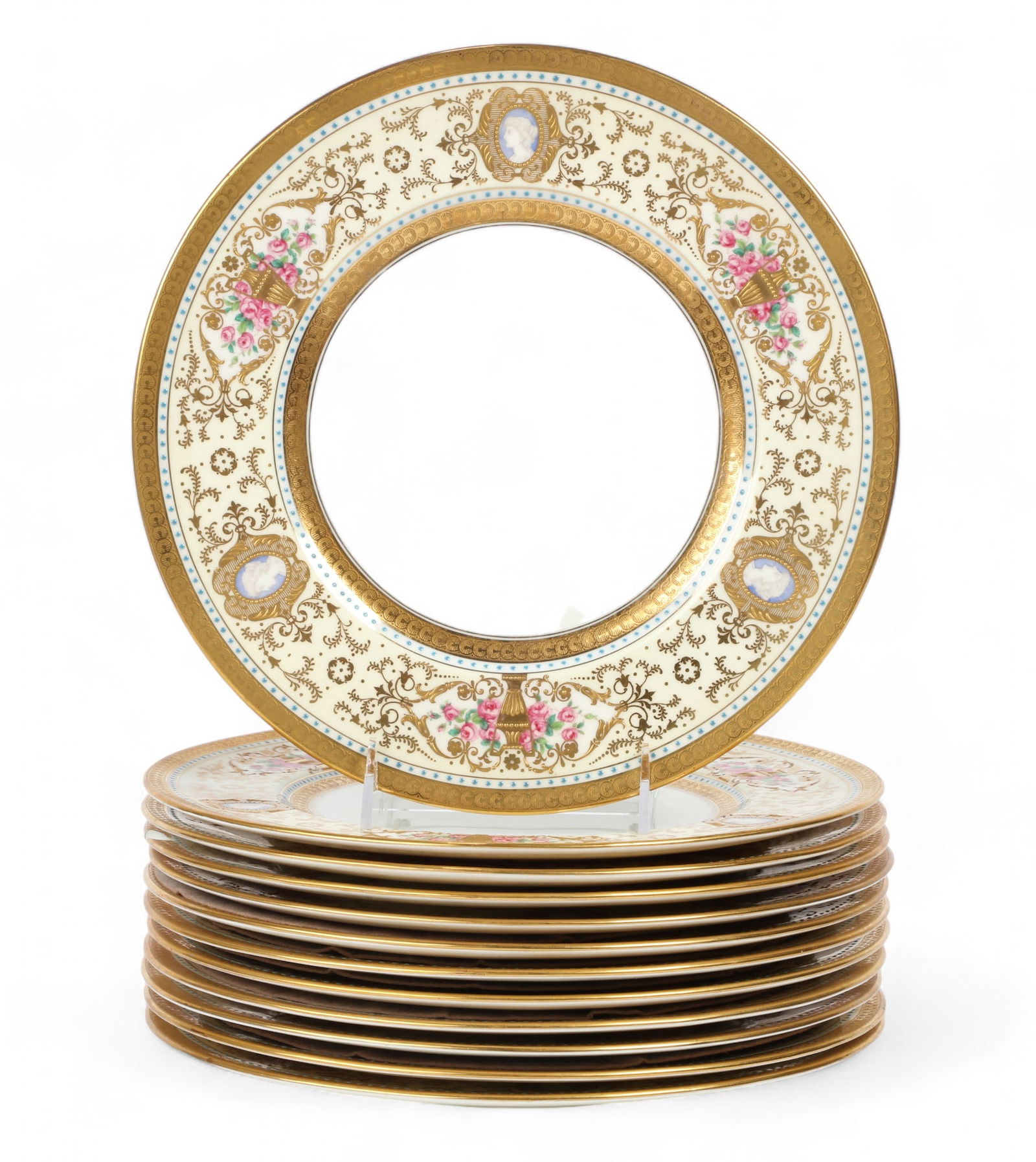 A set of twelve Cauldon porcelain dinner plates (1 of 4)