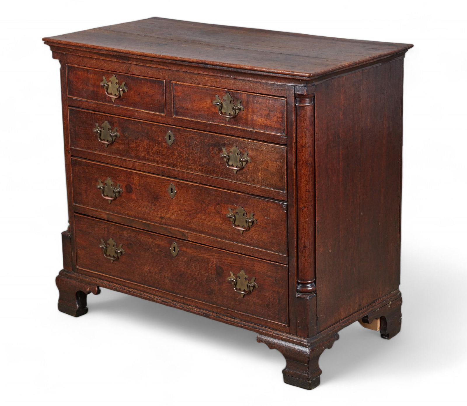 A George III mahogany chest of drawers (1 of 8)