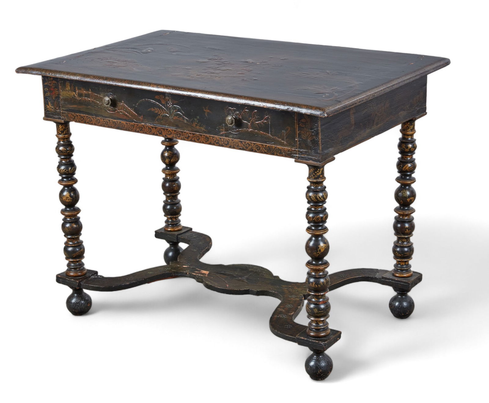 A Continental Baroque Chinoiserie decorated table (1 of 20)
