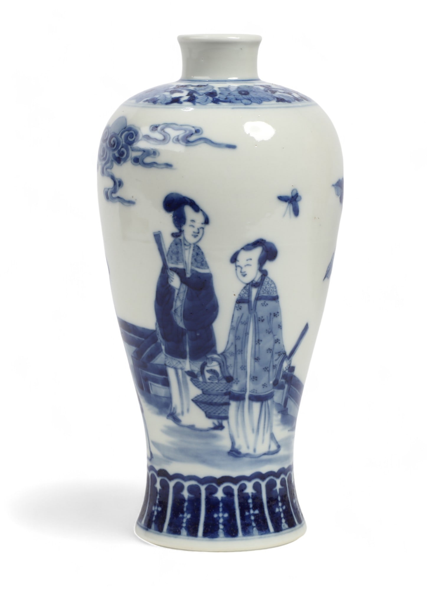 A Chinese blue and white porcelain vase (1 of 4)