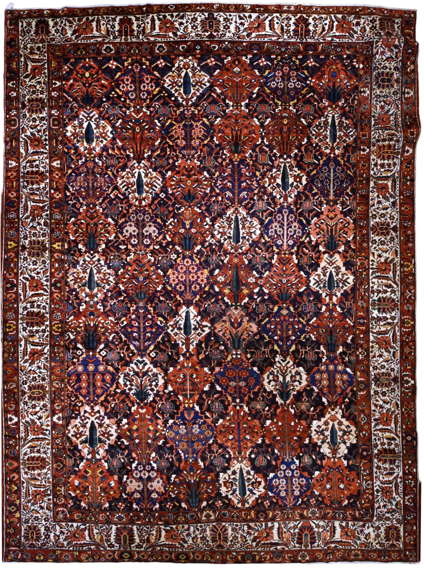 A Bakhtiar rug, early 20th century (1 of 4)