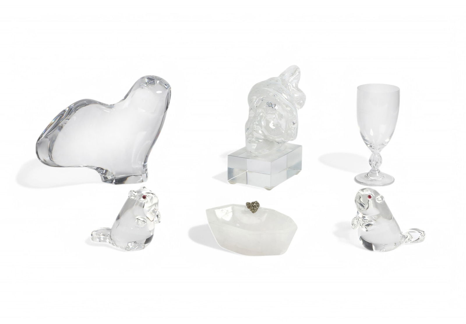 Six clear glass and quartz decorations (1 of 3)