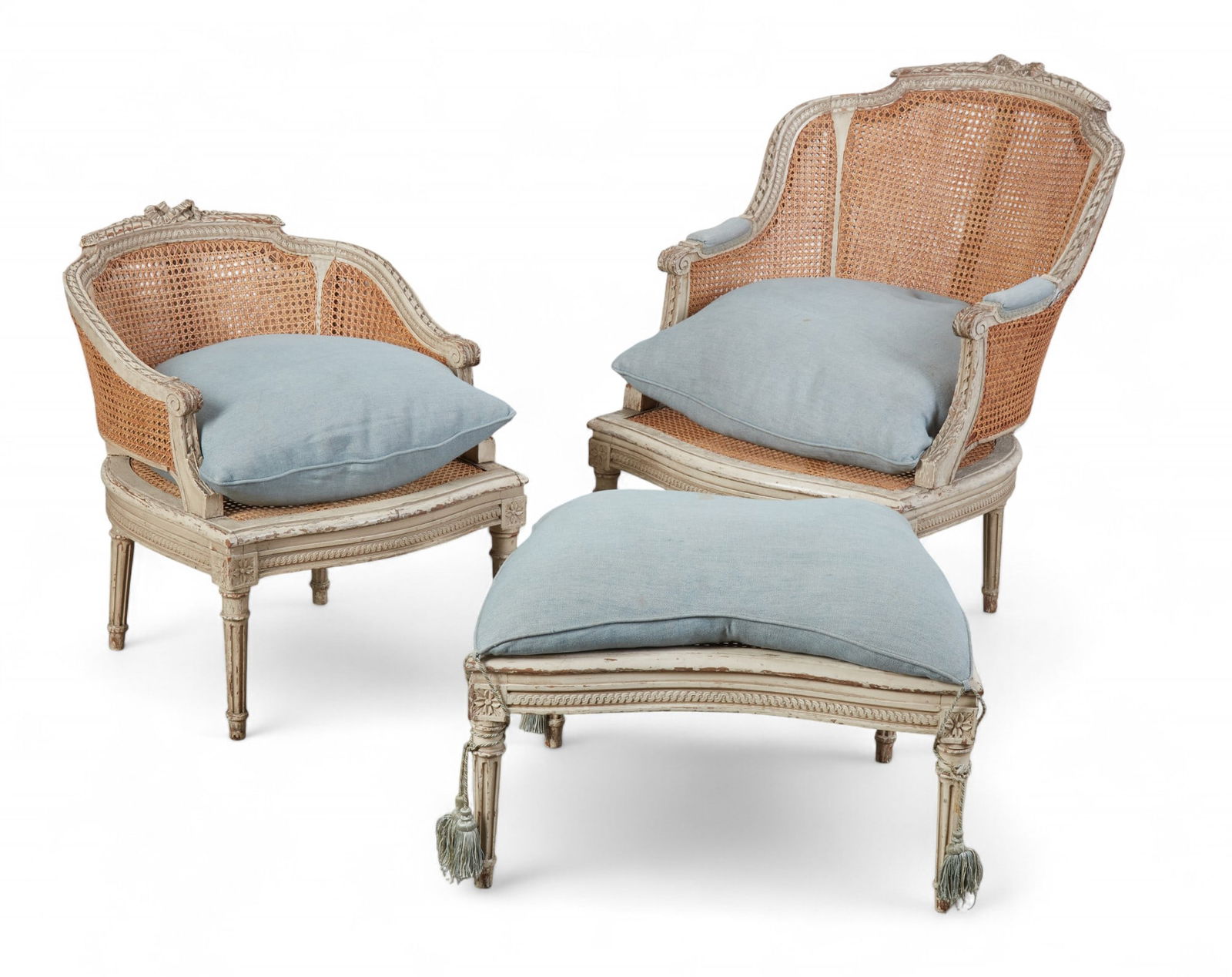 A Louis XVI style grey painted three part chaise lounge (1 of 8)