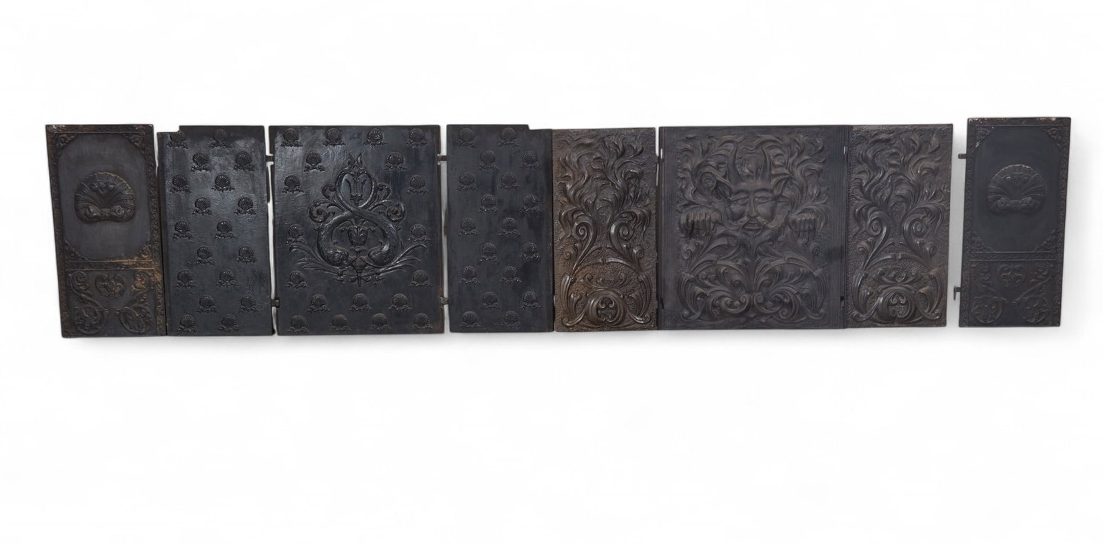Eight decorative cast iron panels, 19th/20th century (1 of 8)