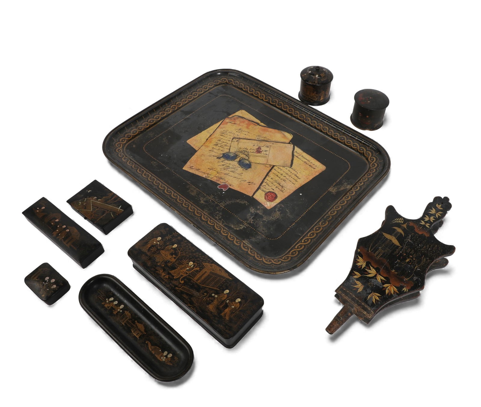 A group of Asian parcel gilt black lacquer table articles (1 of 4)