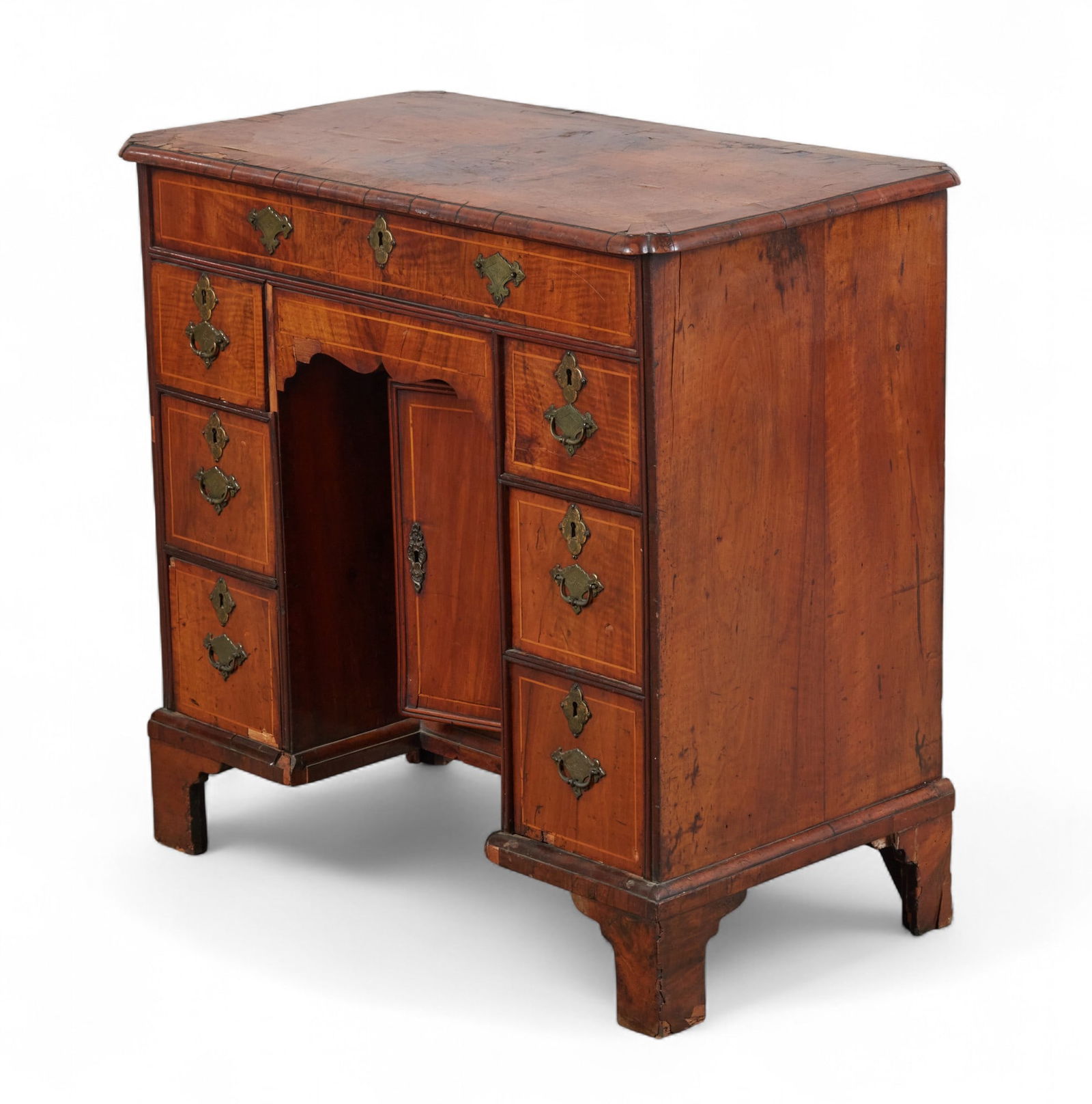 A George I walnut kneehole desk, first quarter 18th century (1 of 11)