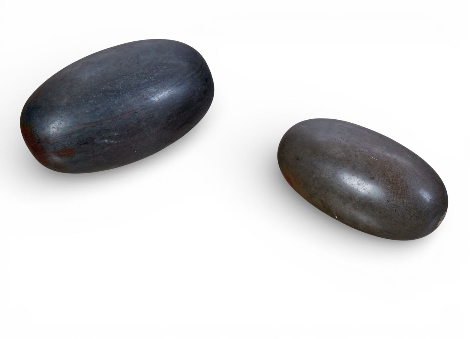 A group two Indian Lingam stones (1 of 4)