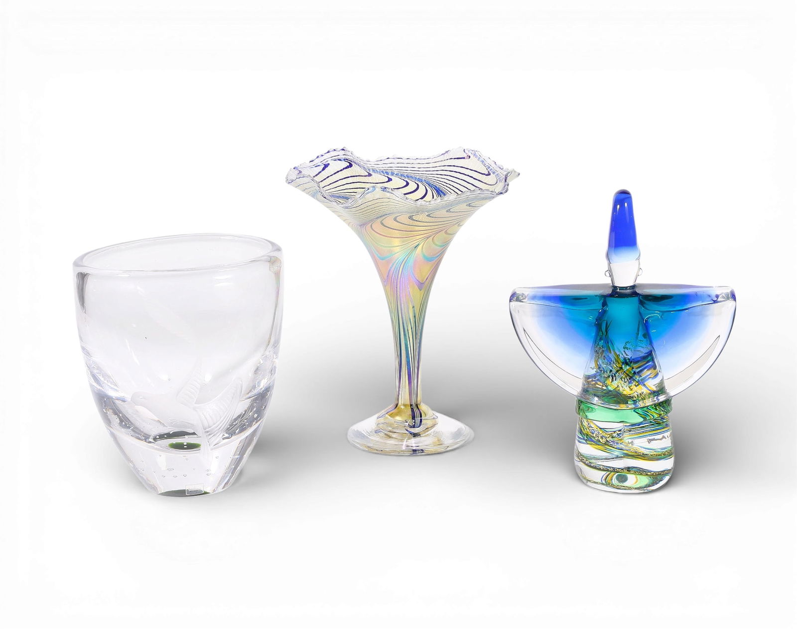 A group of three art glass decorative objects (1 of 6)
