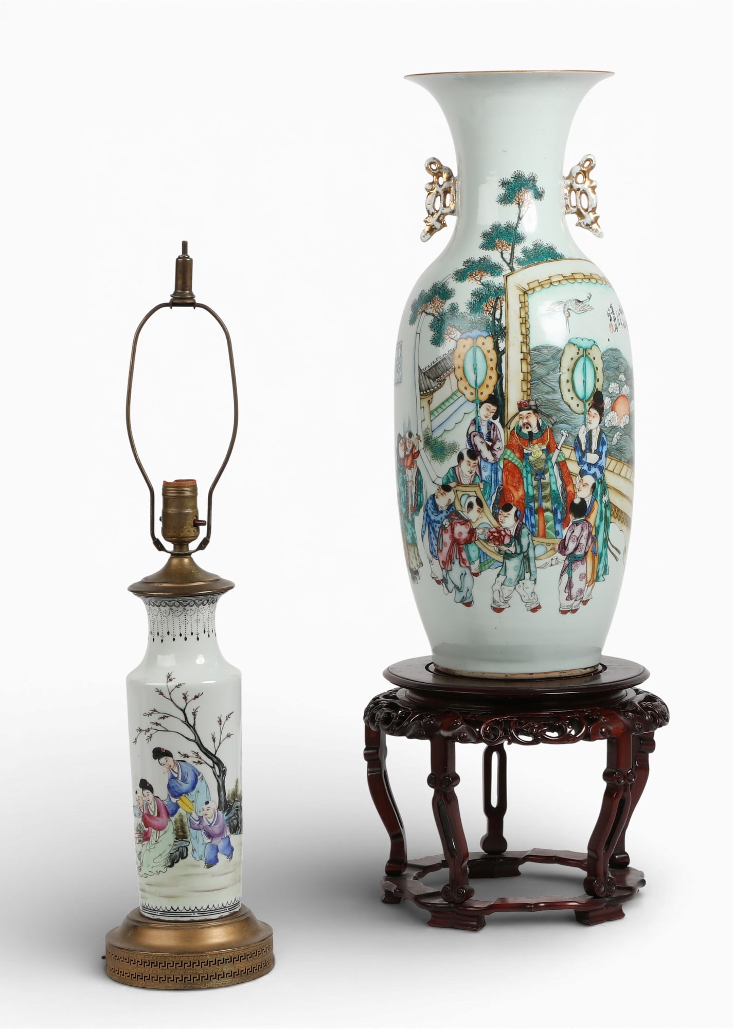 A Chinese vase on wooden stand together with a Chinese vase converted into lamp (1 of 5)