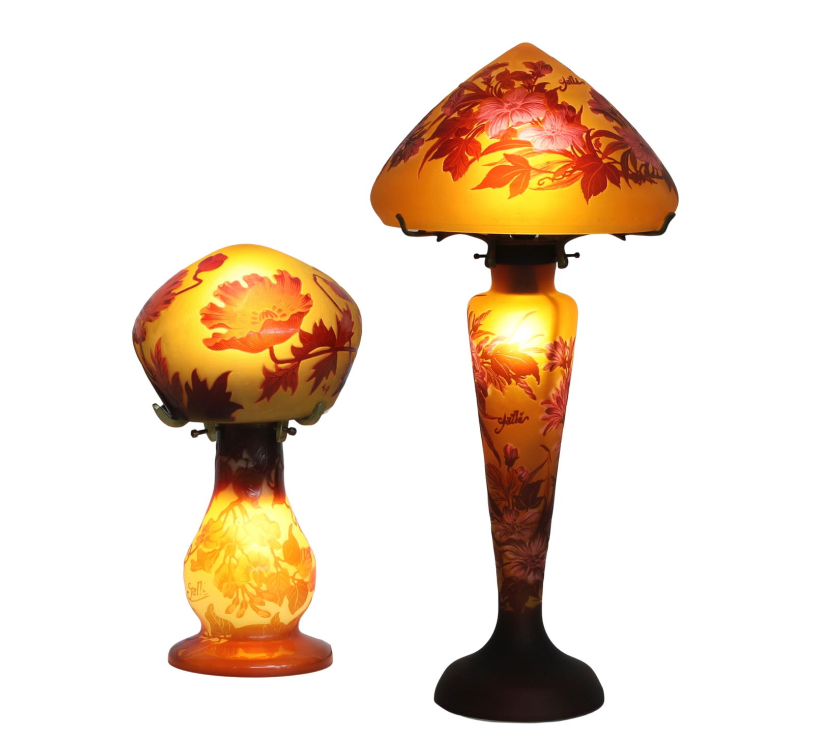 Two art glass table lamps, modern: Two art glass table lampsmoderntallest height 23in (58.5cm); diameter 10 1/2in (27cm) Provenance:Property from a Private Collection, Beverly Hills, California.