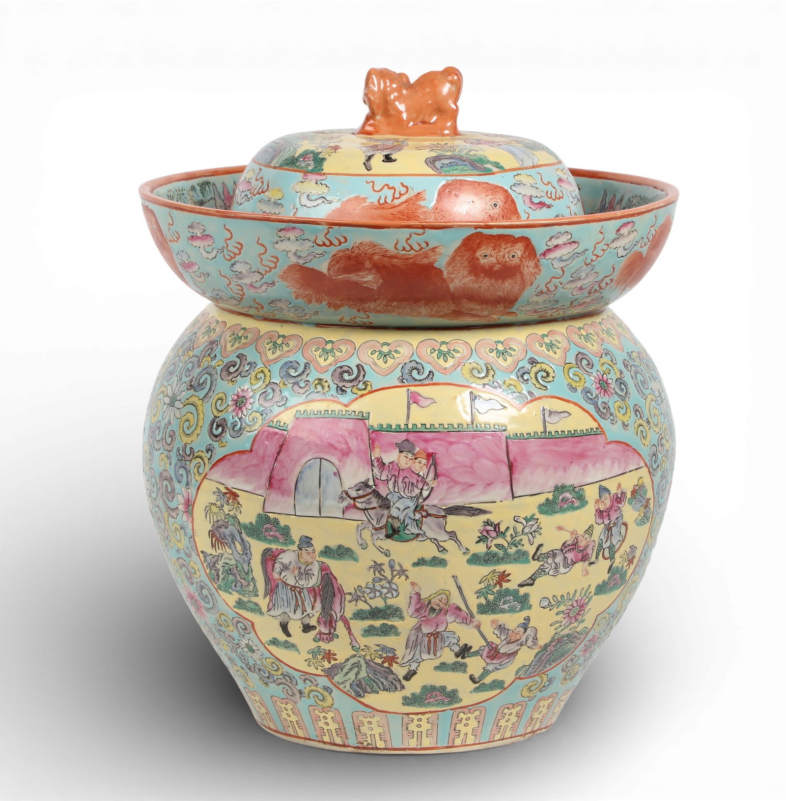 A large Chinese covered jar: A large Chinese covered jar height 17 x diameter 12 in. (43.2 x 30.5 cm.)