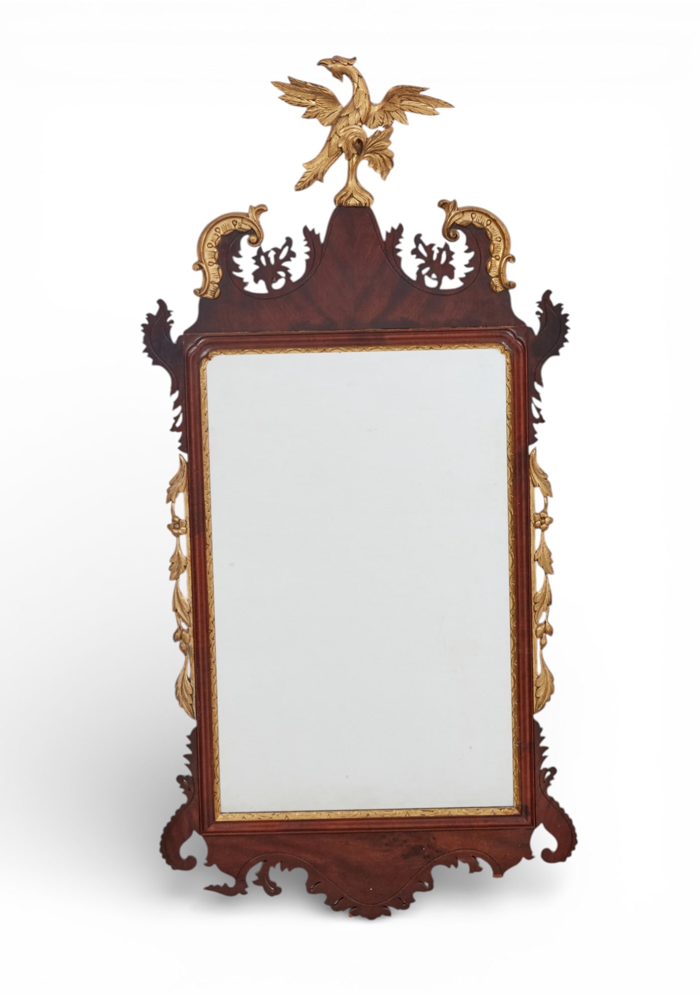 A George II style parcel gilt mahogany mirror, 20th century (1 of 7)