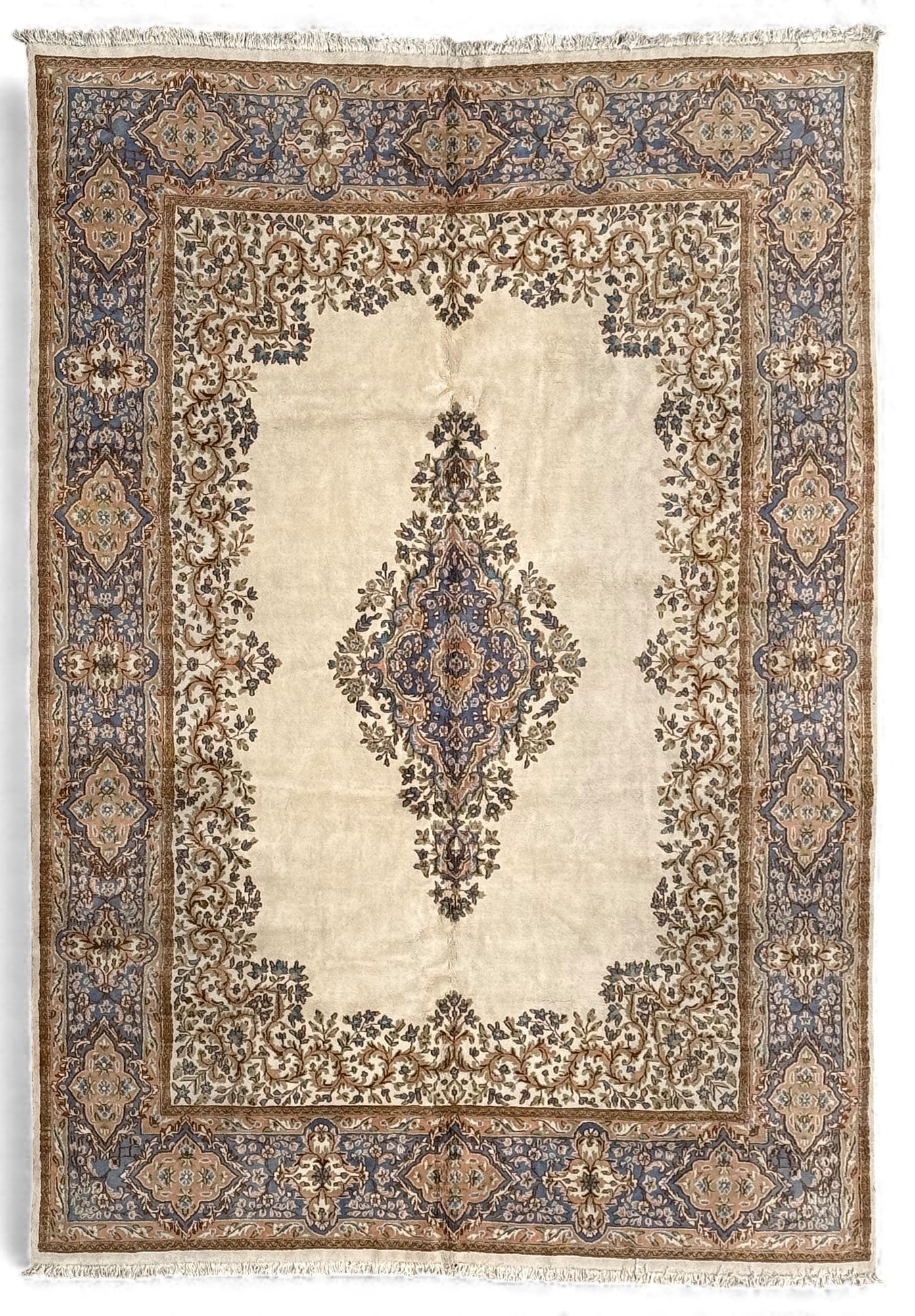A Kirman rug, 20th century (1 of 3)