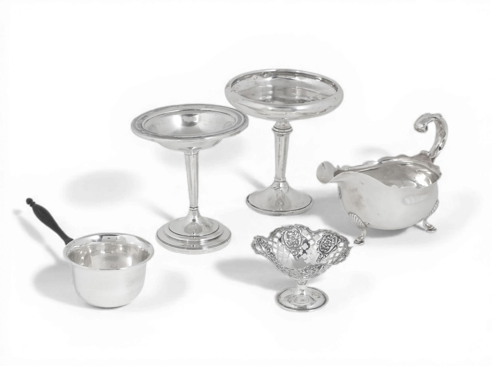 An assembled five piece group of American sterling silver tableware, various makers, 20th century (1 of 7)