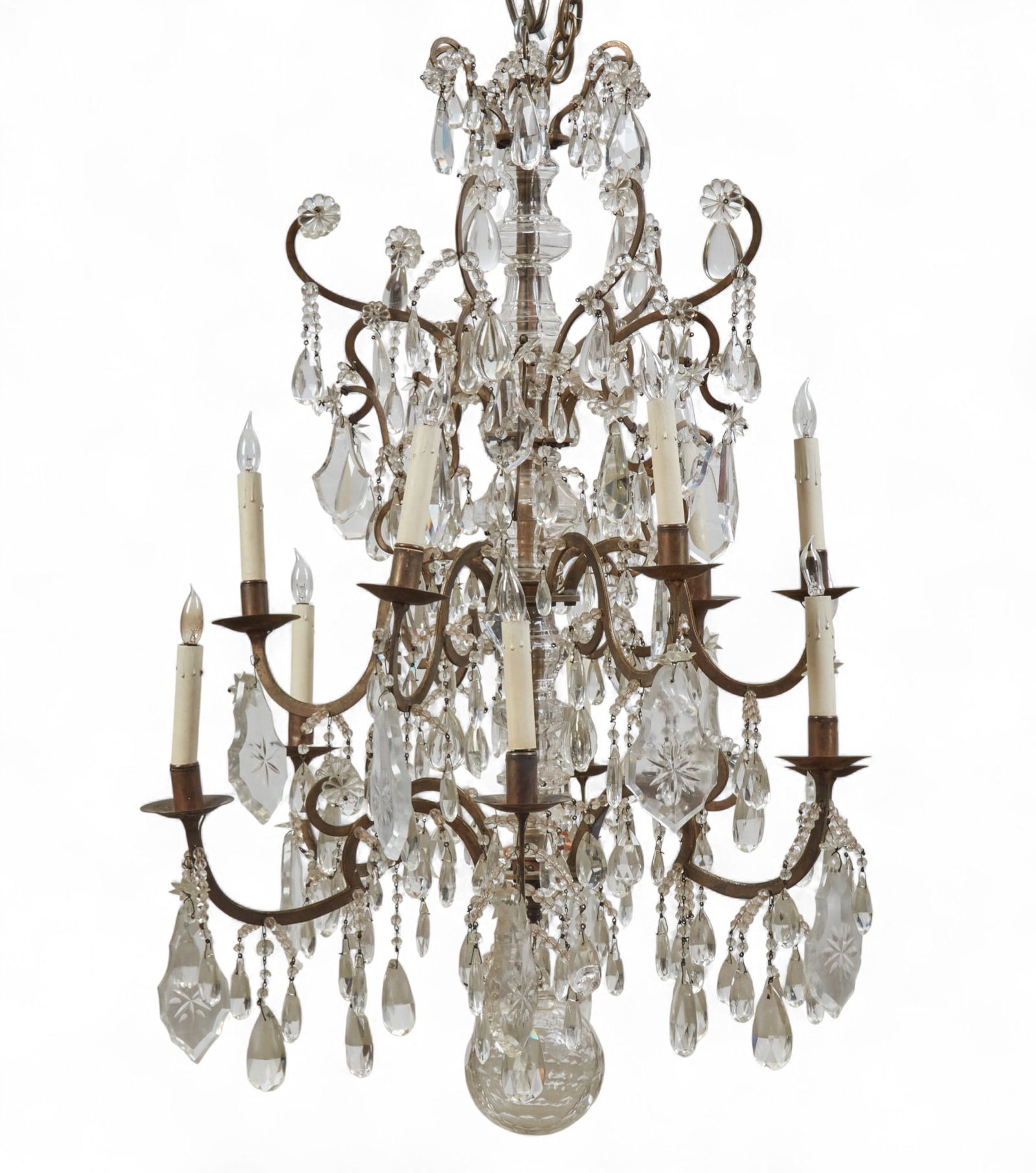 A Louis XV style bronze and clear glass twelve light chandelier, late 19th/early 20th century (1 of 7)