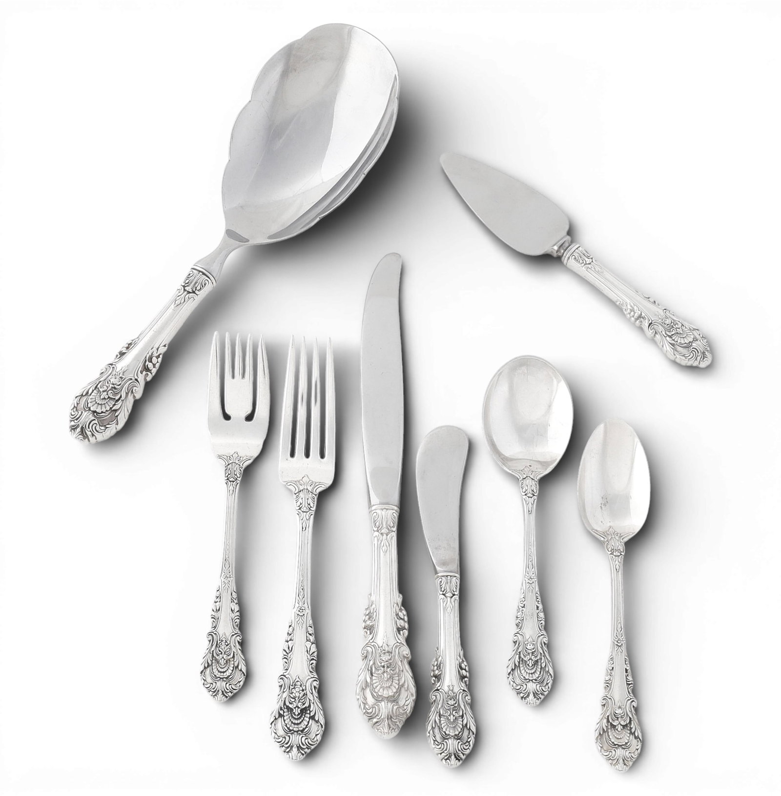 A Wallace sterling silver Sir Christopher flatware service, 20th century (1 of 6)