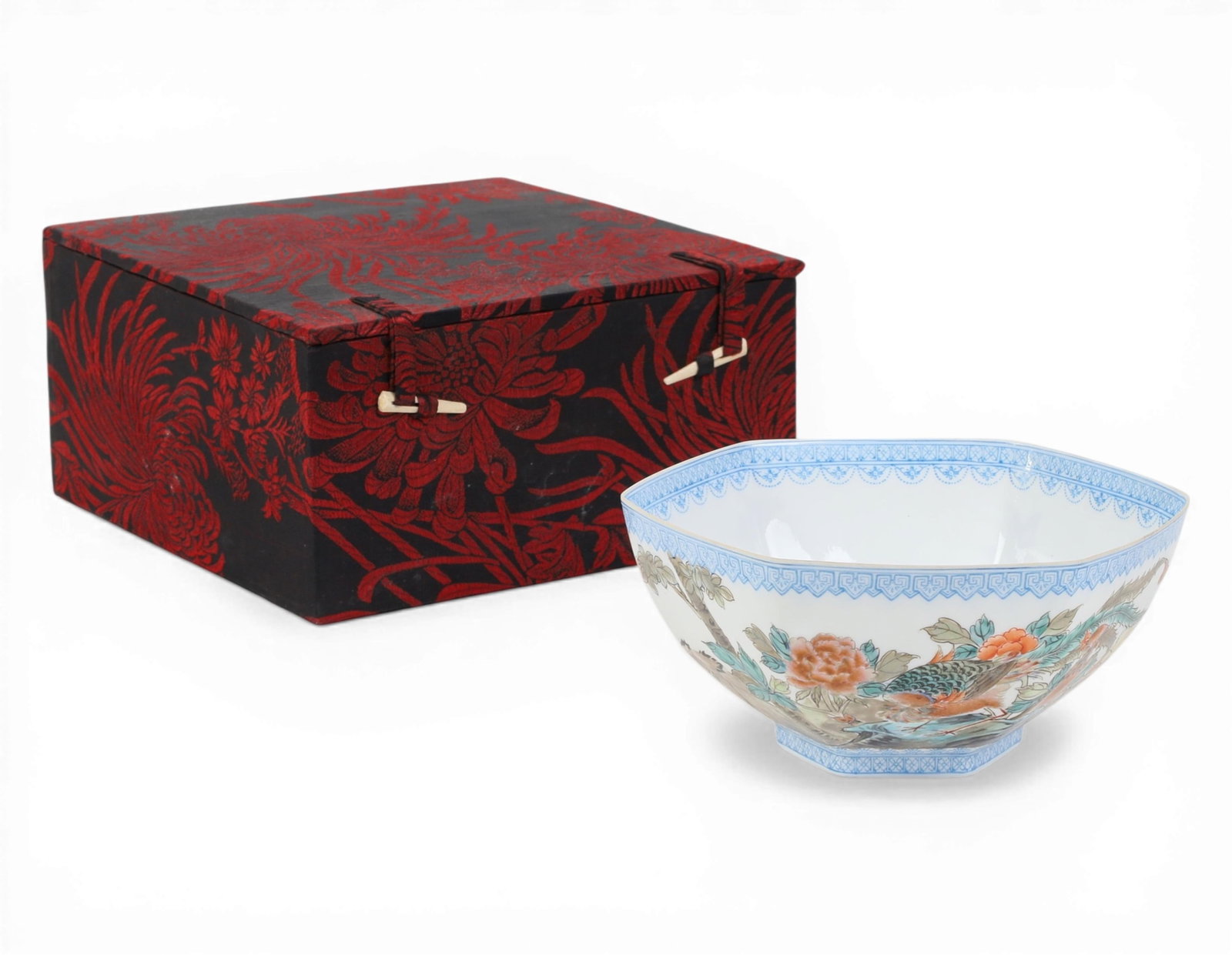 A Chinese porcelain bowl in a fitted box: A Chinese porcelain bowl in a fitted box height 3 x diameter 6 in. (7.6 x 15.2 cm.)