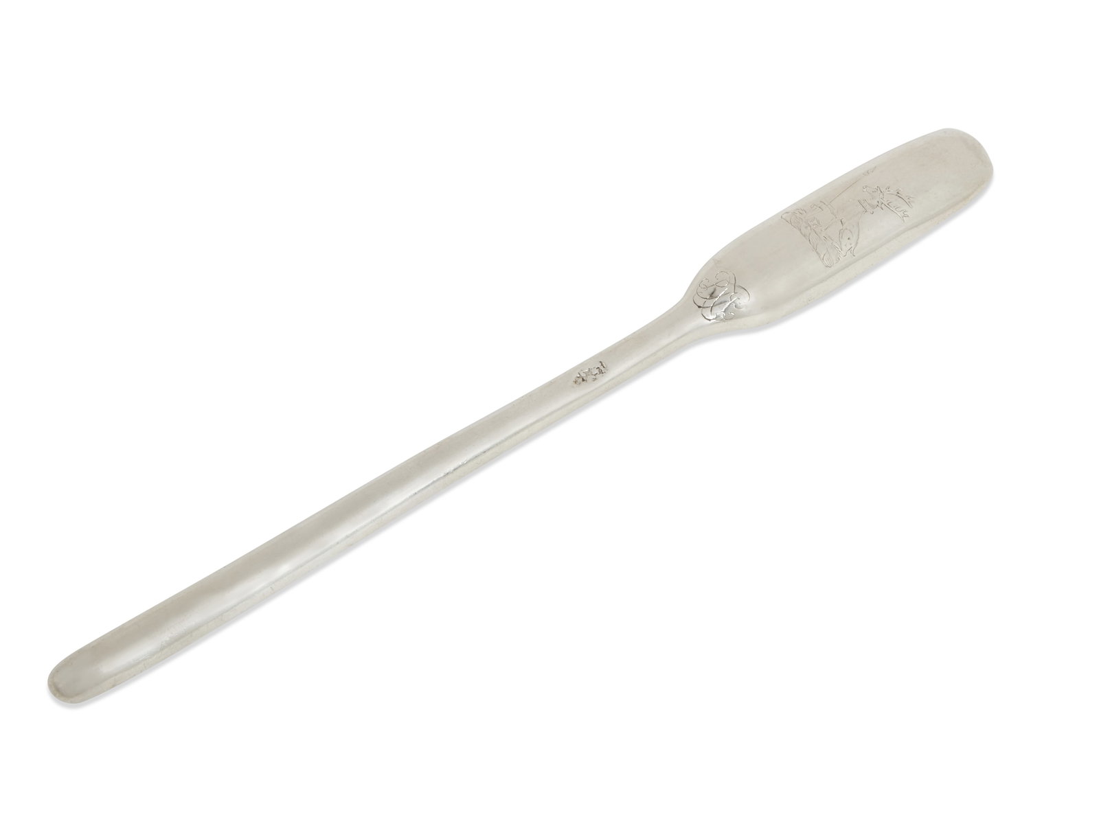 A Georgian sterling silver marrow scoop, single mark heavily rubbed, 18th century approx 1.5 oz: A Georgian sterling silver marrow scoop single mark heavily rubbed 18th century approx 1.5 oz Engraved with a heraldic crest and cipher monogram. length 8in (20cm); weight approximately 1.5oz troy
