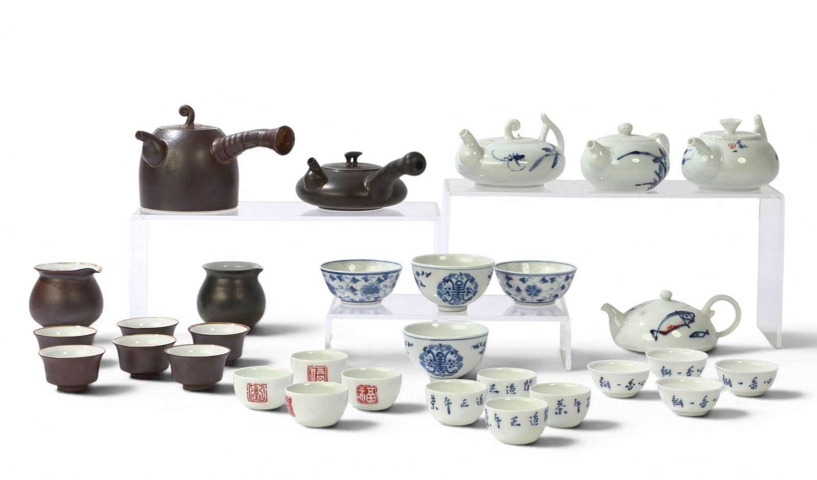 A group of approx. forty four Chinese tea ware: A group of approx. forty four Chinese tea ware