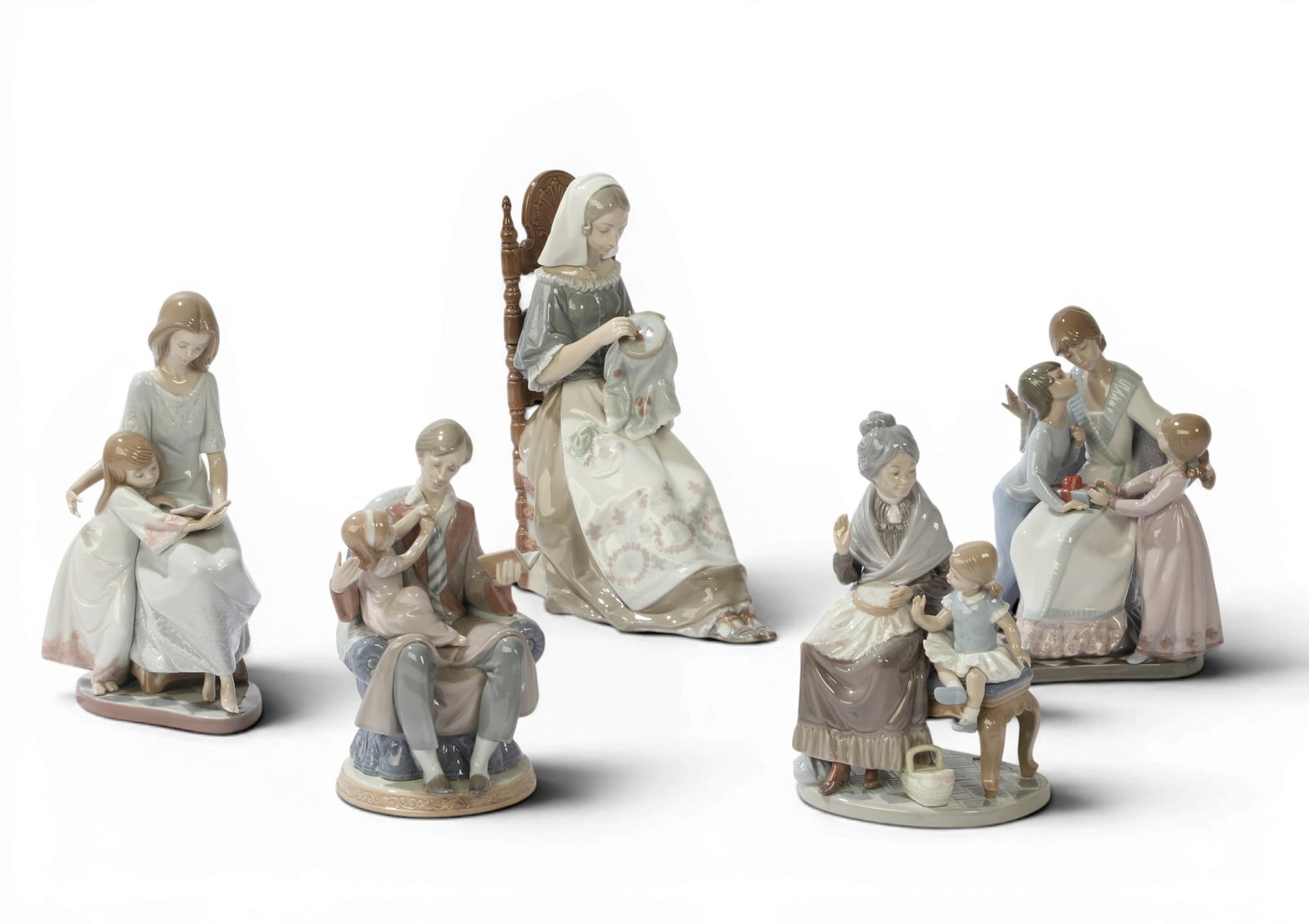 Five Lladro porcelain figural groups, 20th century (1 of 12)