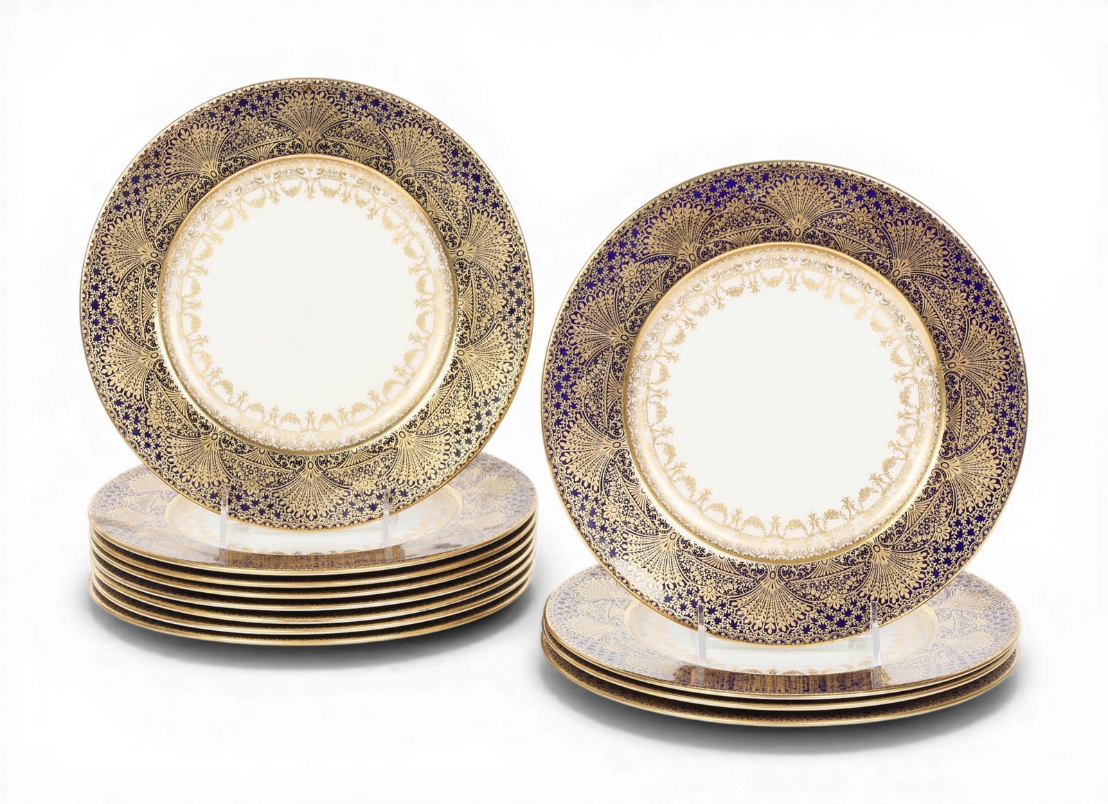 A set of twelve Lenox porcelain plates (1 of 5)