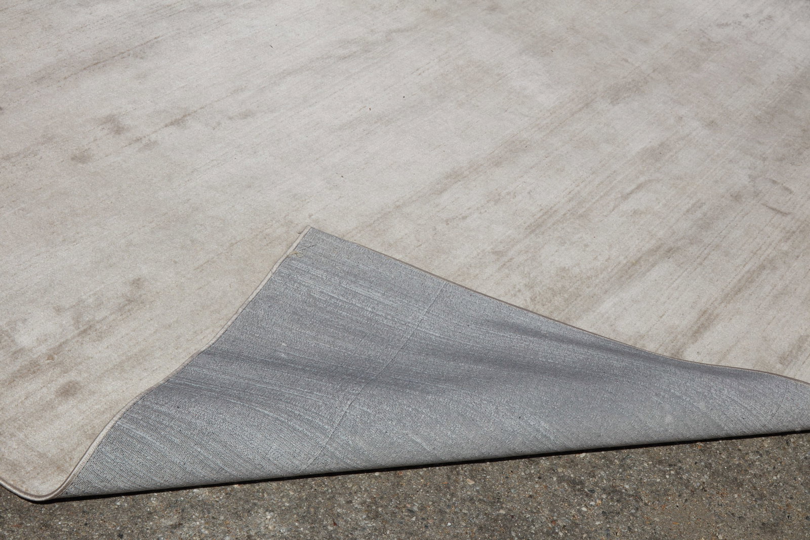 A contemporary rug - 3