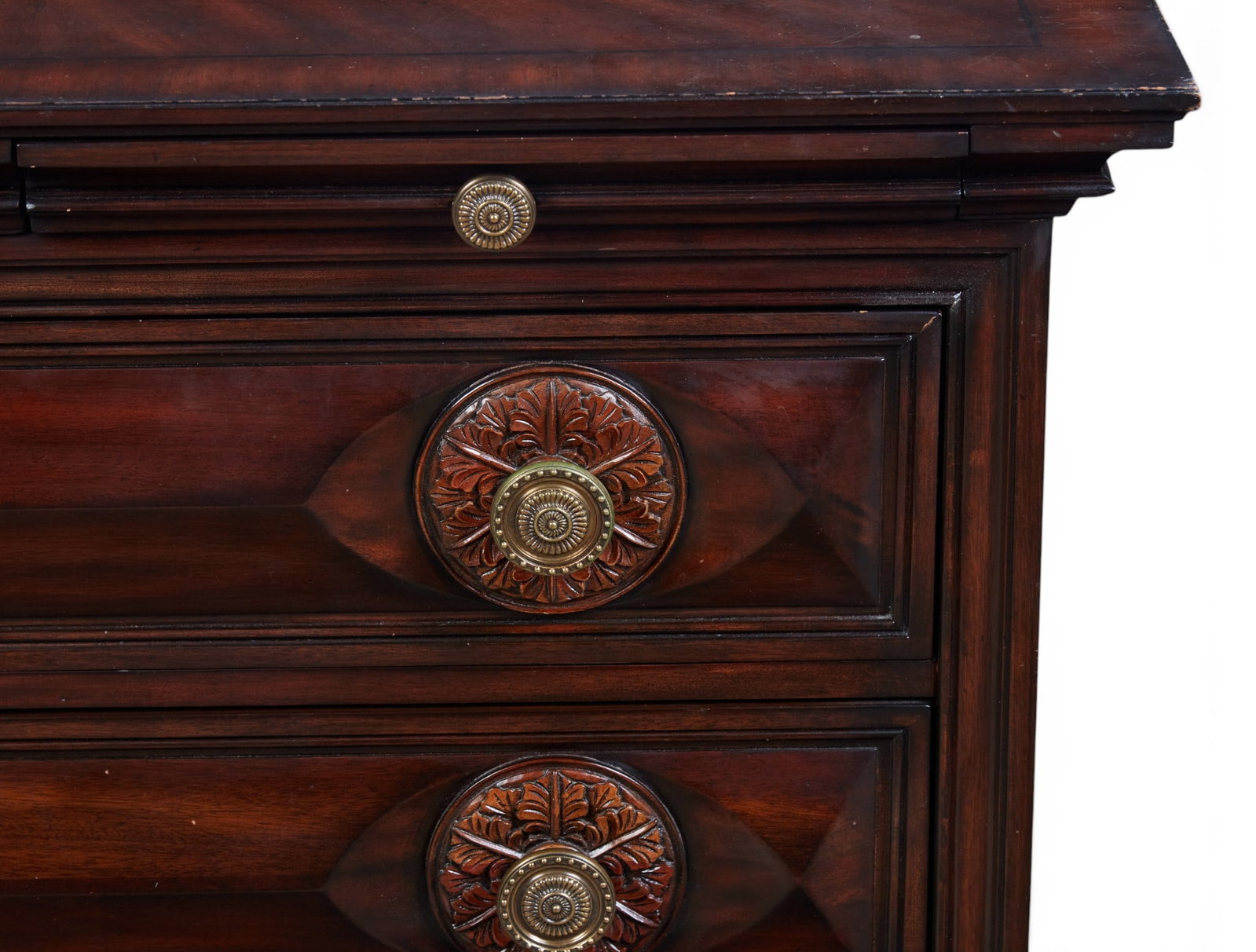 A three drawer chest - 4