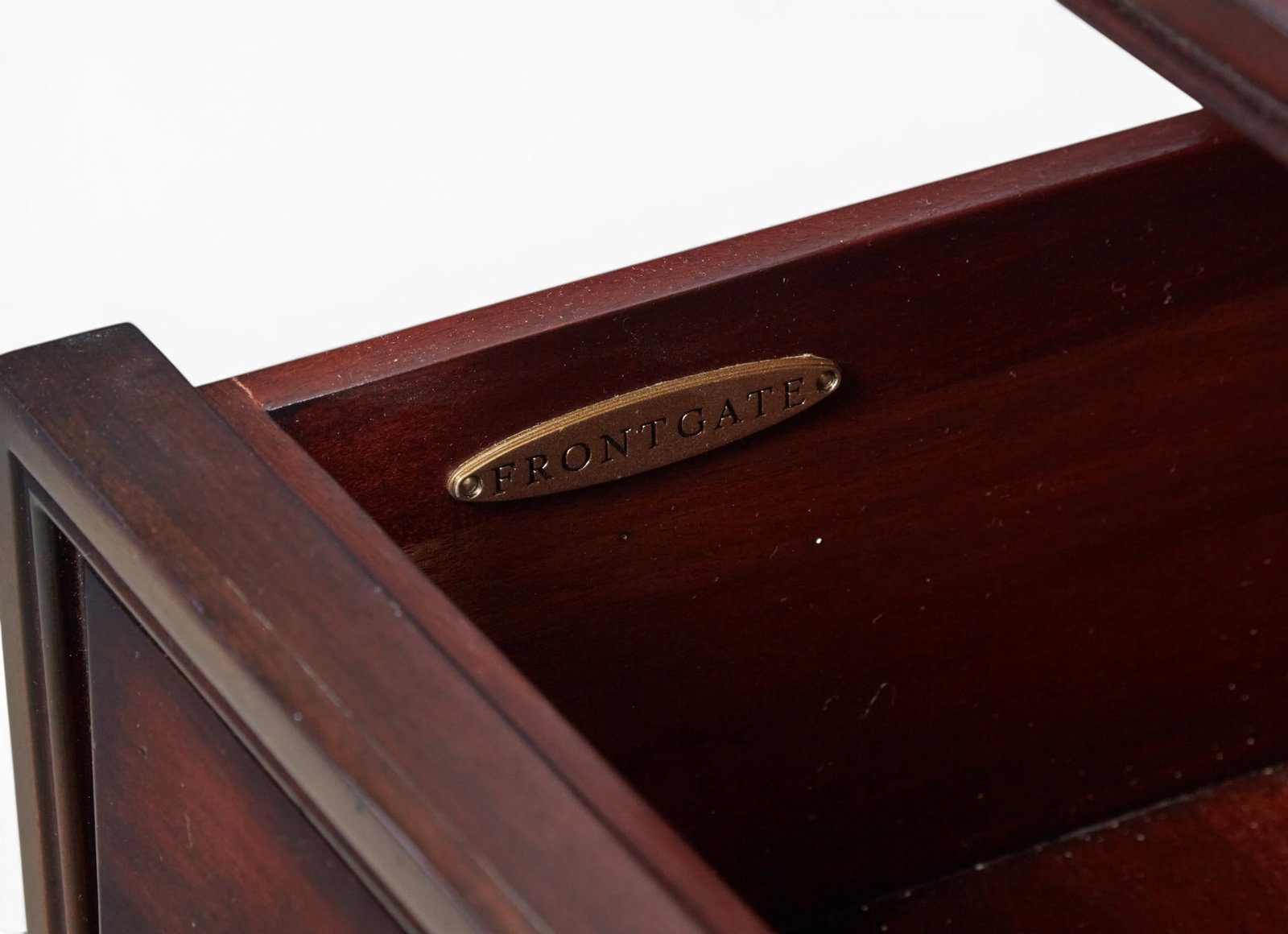 A three drawer chest - 8