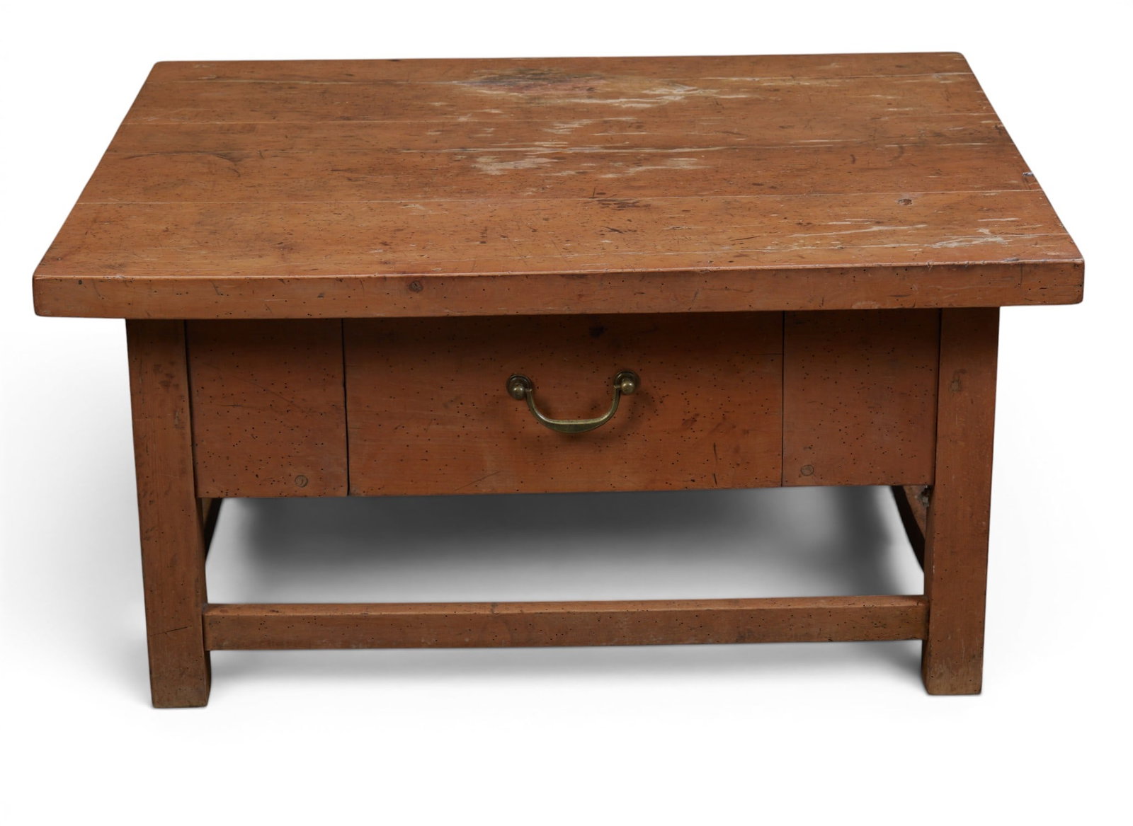 A pine coffee table with drawer - 3