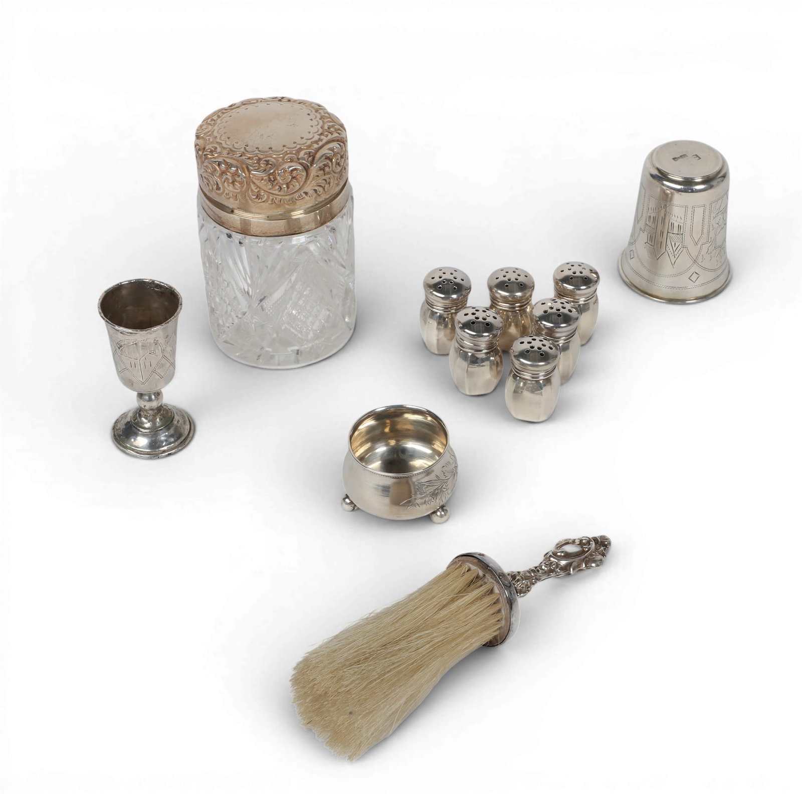 A group of eleven Sterling Silver table articles (1 of 5)