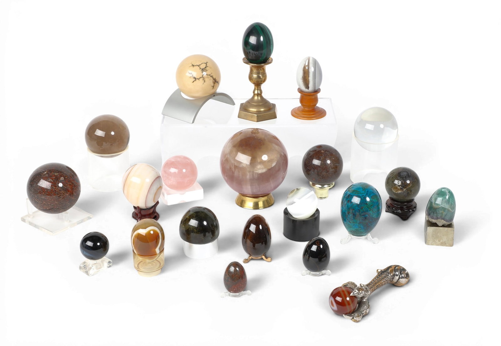 A group of twenty-two assorted polished minerals and hardstones (1 of 4)