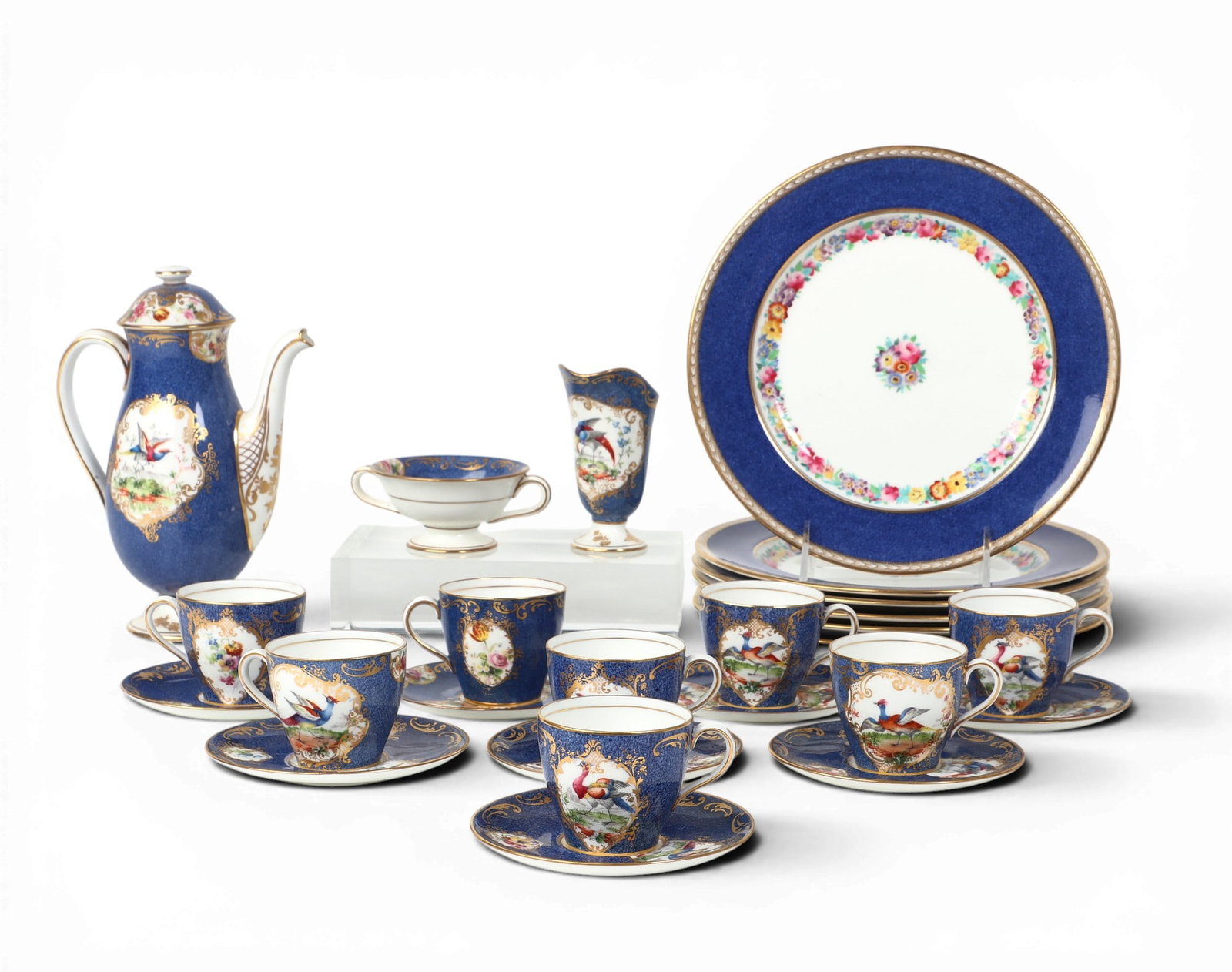 An assembled English parcel gilt porcelain part coffee and dessert set, Royal Doulton and Wedgwood (1 of 6)
