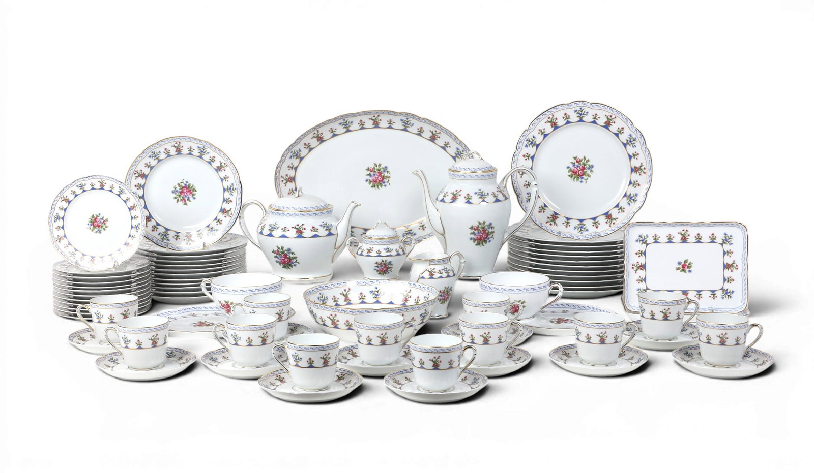 A Bernardaud Limoges Chateaubriand porcelain part dinner and tea service, late 20th/21st century (1 of 5)