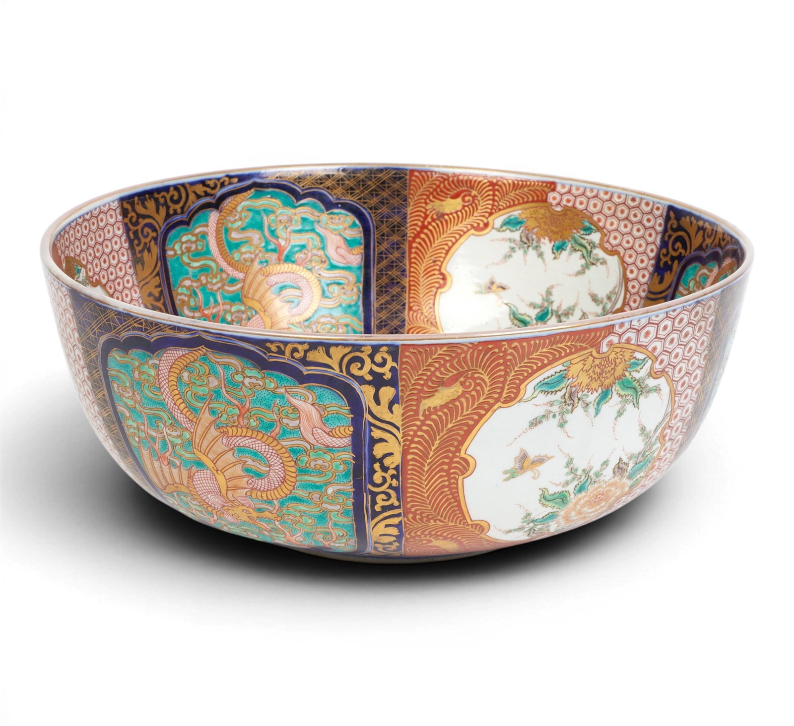 A Japanese Imari bowl (1 of 6)