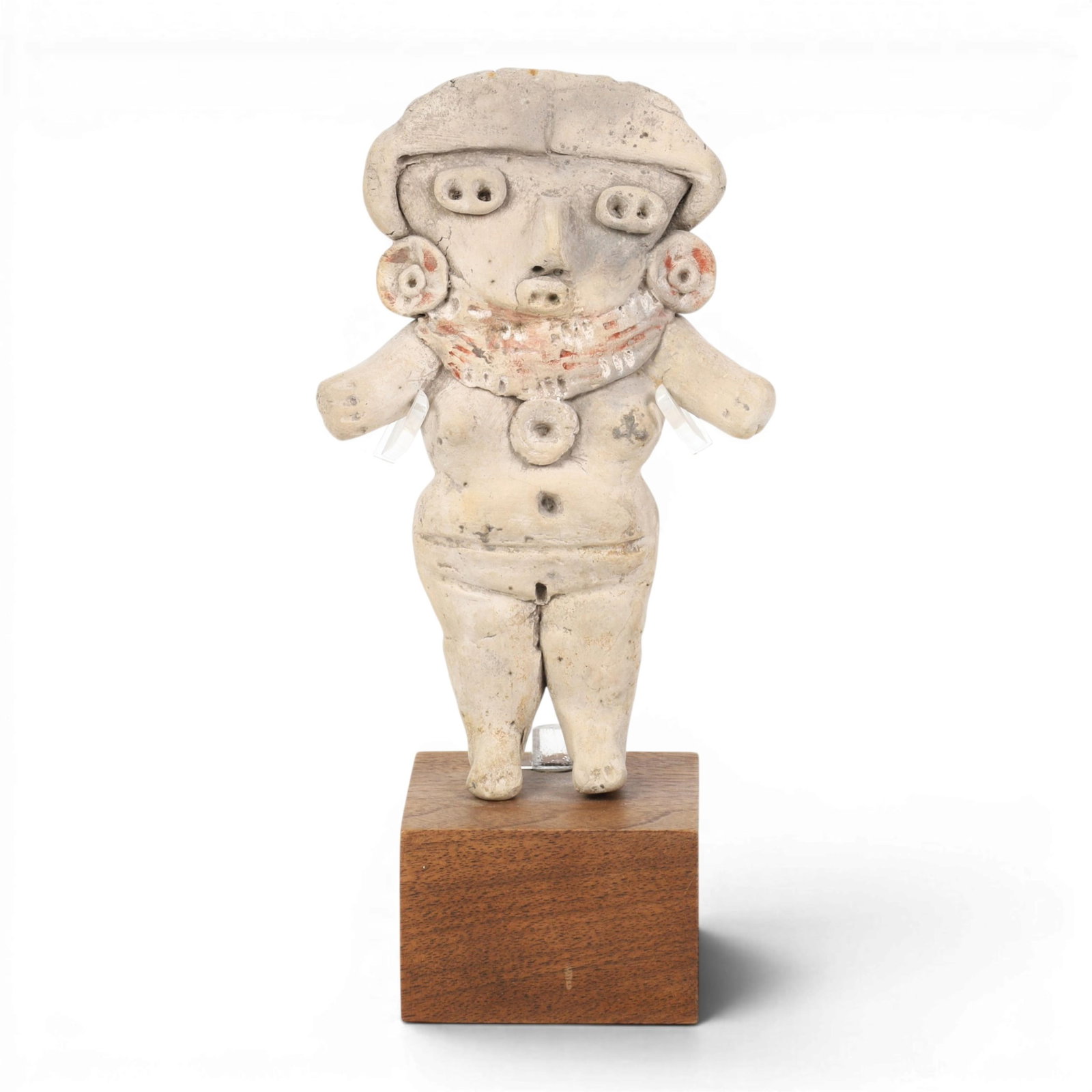 A Mesoamerican pottery figure (1 of 4)