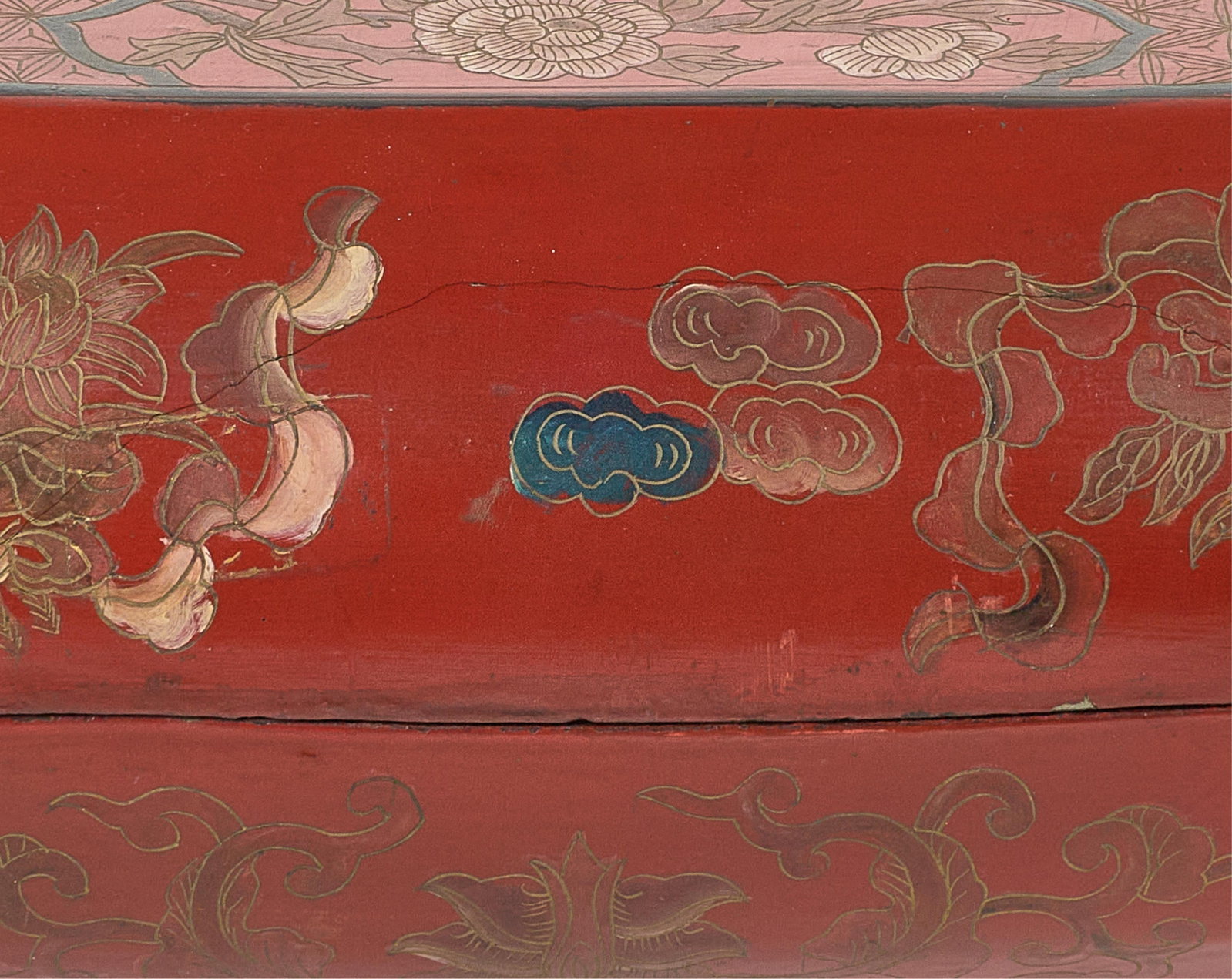 A Chinese red lacquer table box - 6