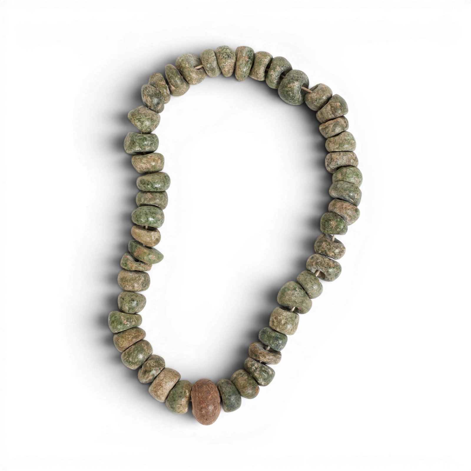 A South American hardstone bead necklace (1 of 2)
