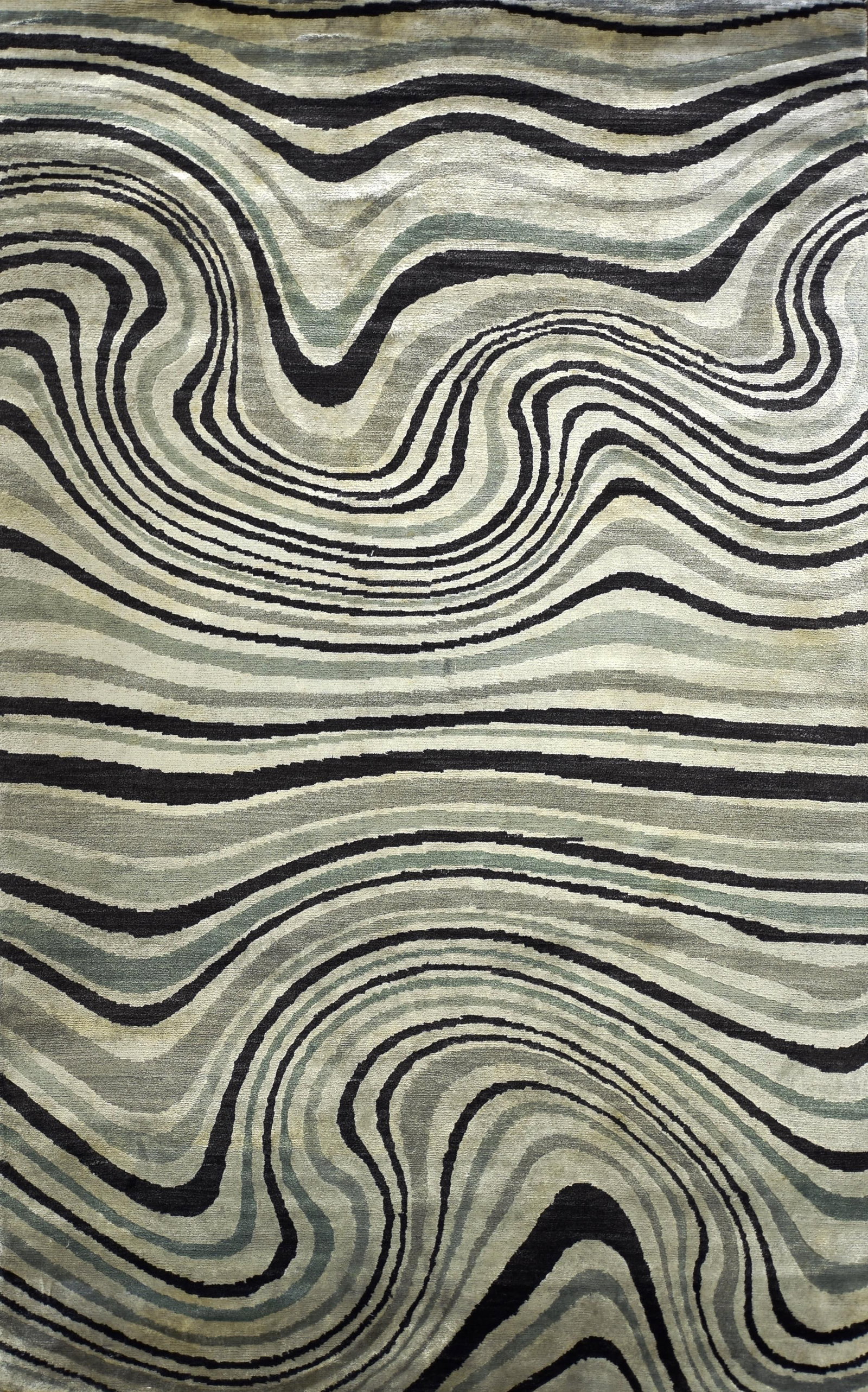 An Indian rug, mid 20th century (1 of 6)