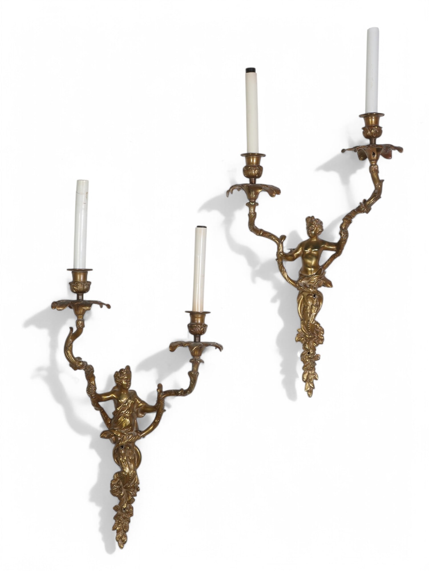 A pair of Louis XV style bronze figural wall lights, modern (1 of 2)