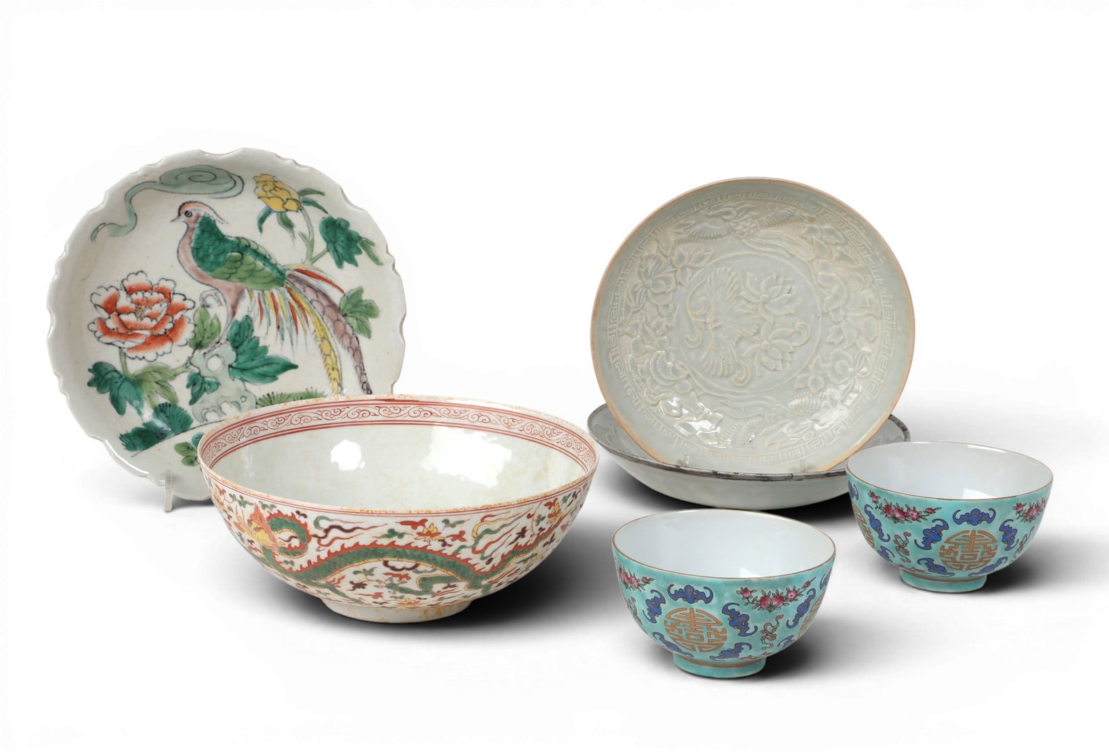 A group of six Chinese bowls of various sizes (1 of 5)