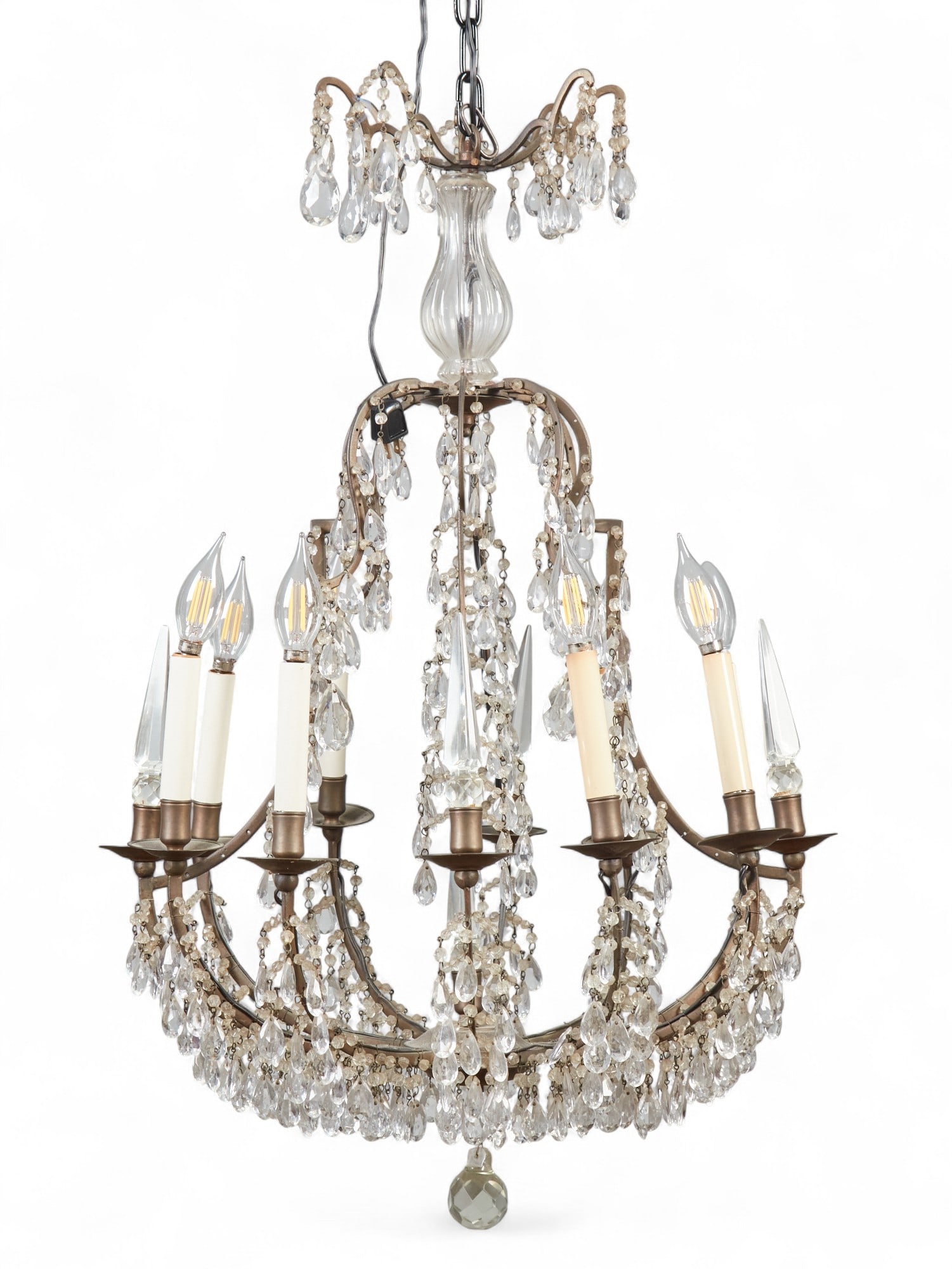 An eight light gilt metal and crystal chandelier (1 of 8)