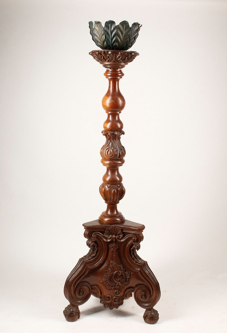 A Continental Baroque style carved walnut floor torchere, 20th century (1 of 4)