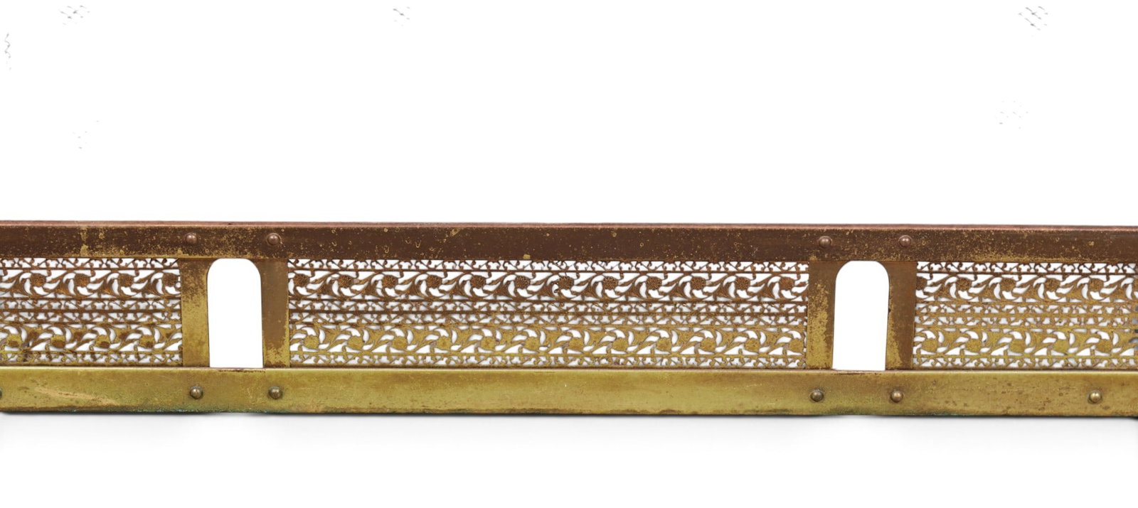 A brass fire screen - 8