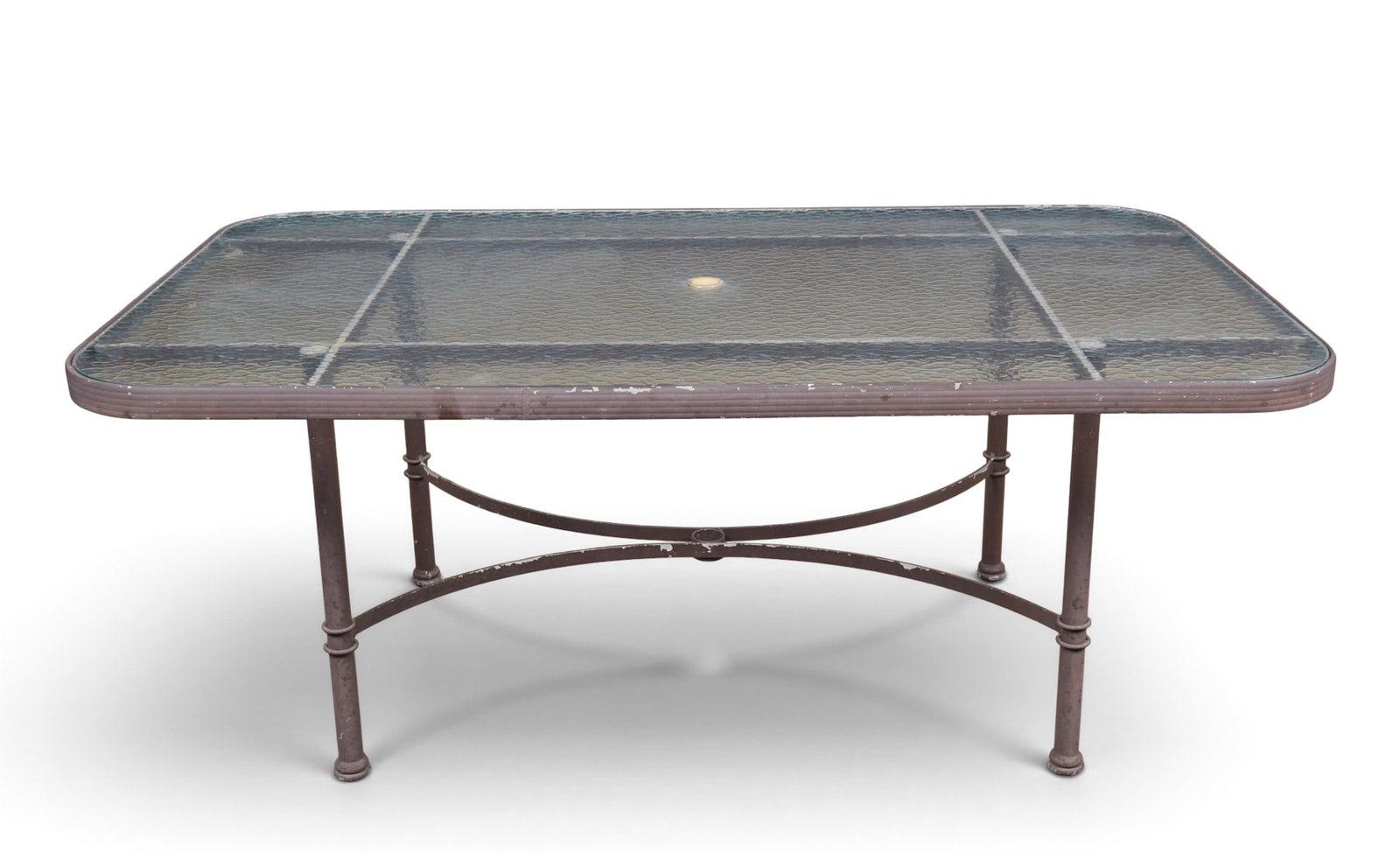 A rectangular outdoor table with four armchairs - 10
